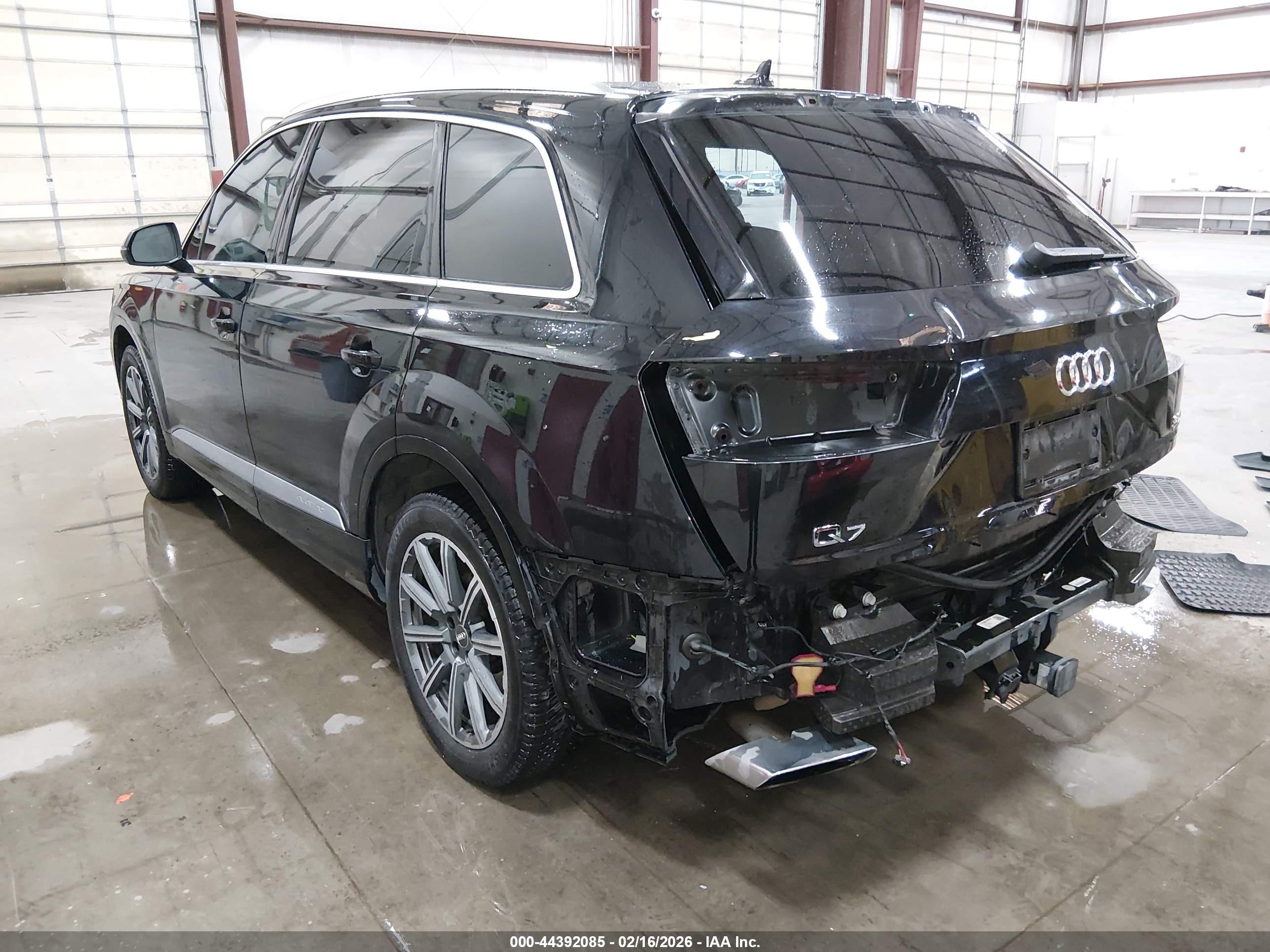 AUDI Q7 image 3