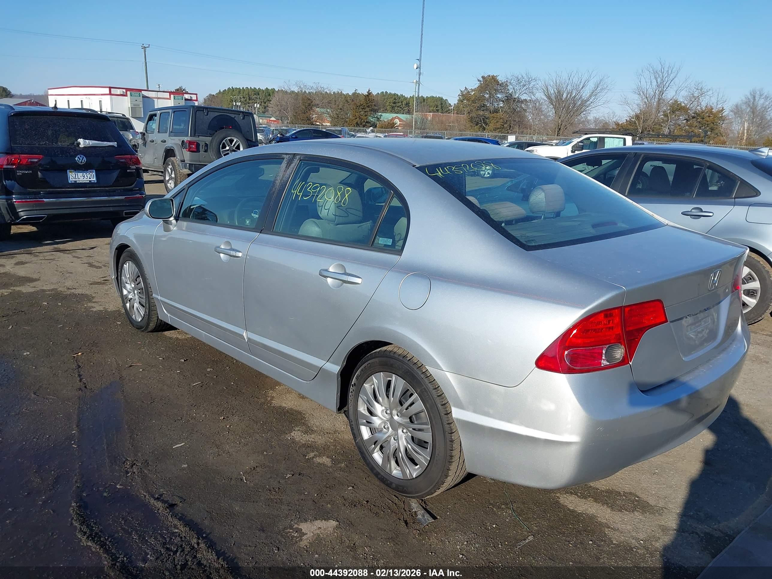 HONDA CIVIC image 3