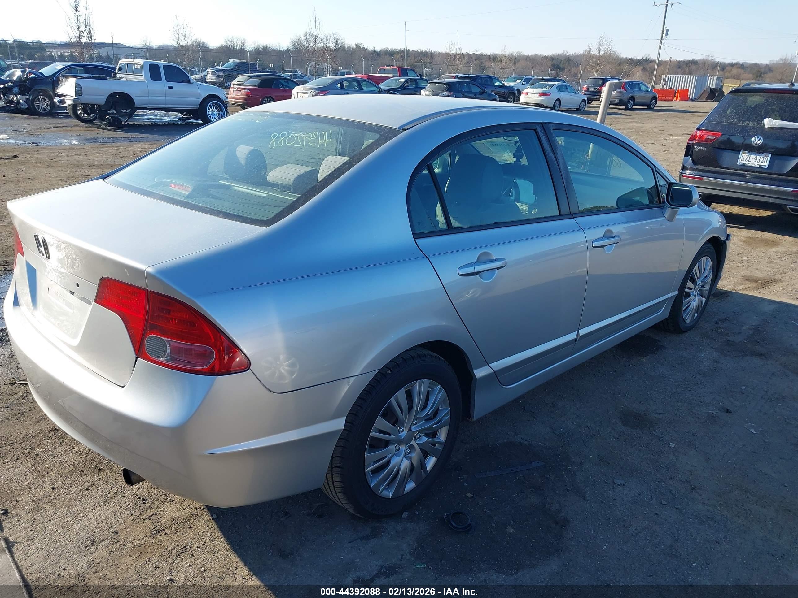 HONDA CIVIC image 4