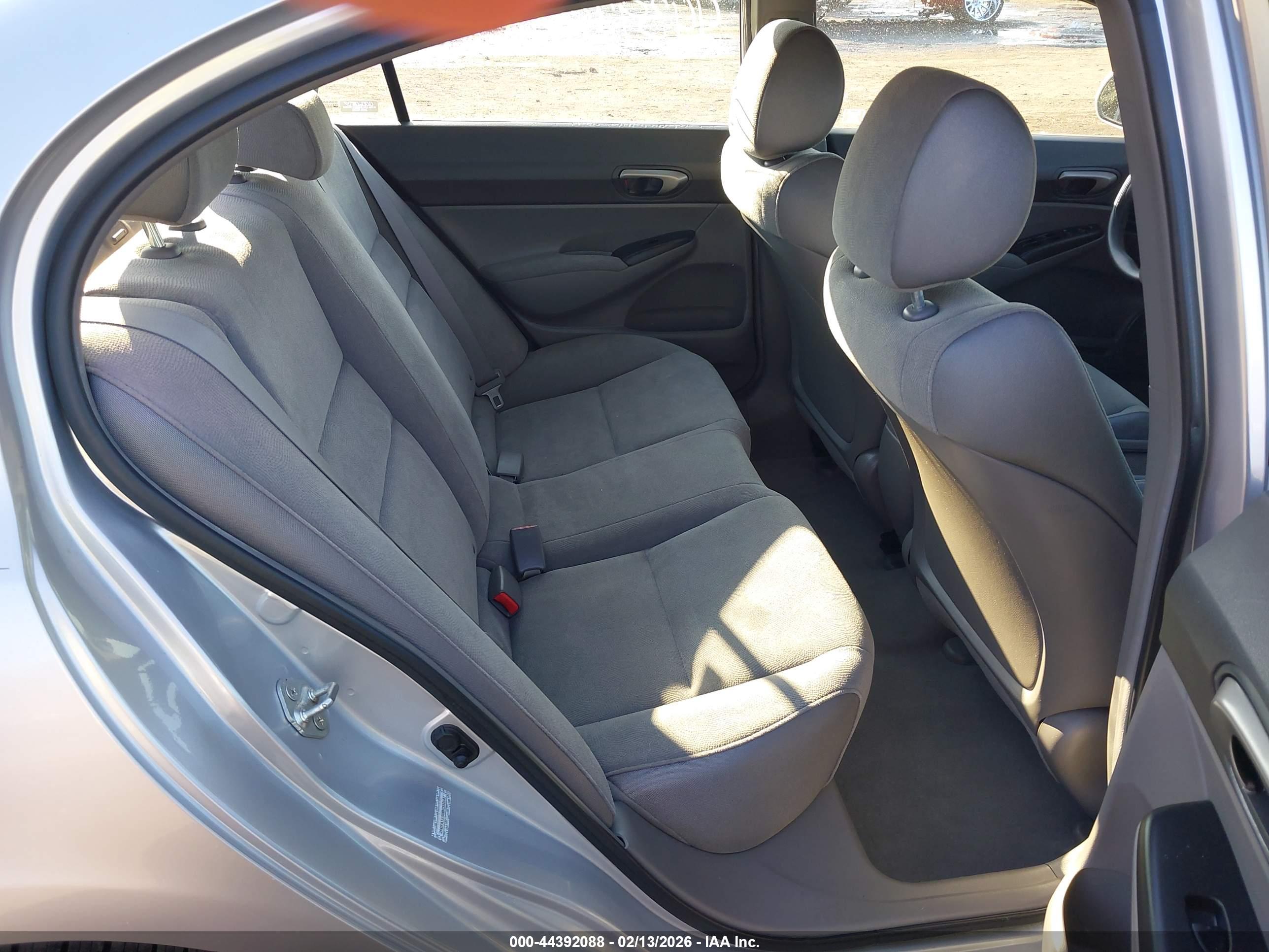 HONDA CIVIC image 8