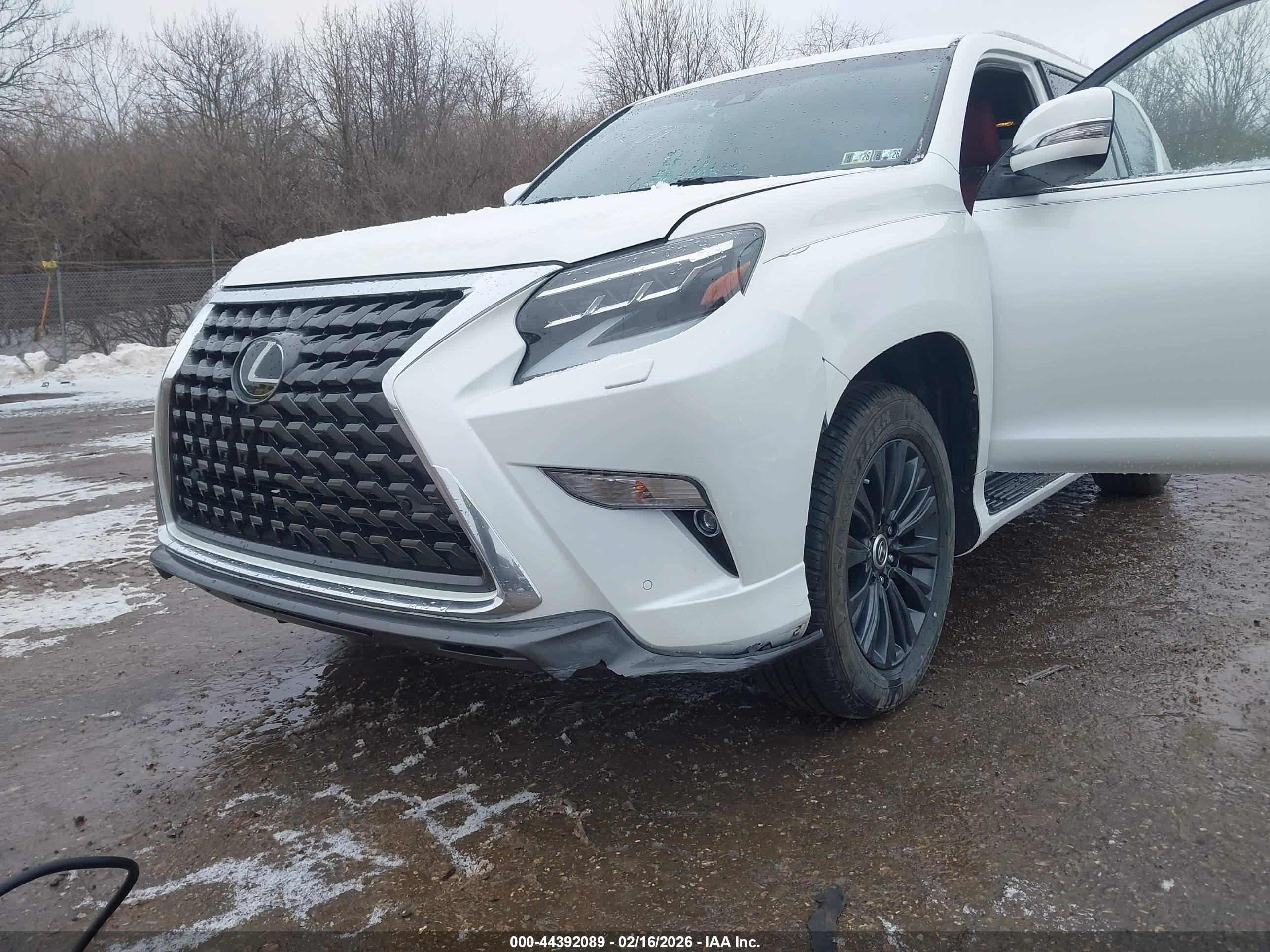 LEXUS GX image 6
