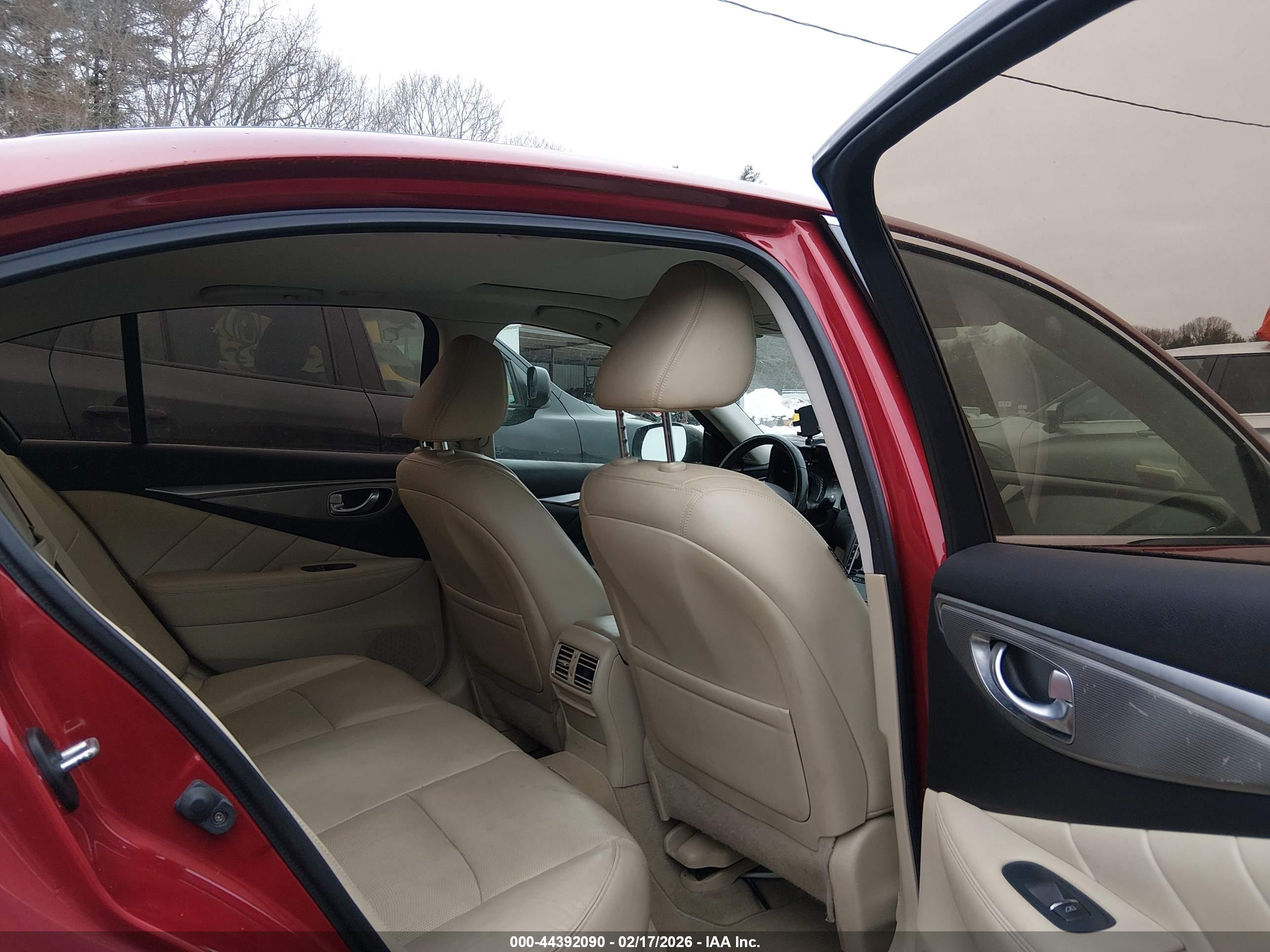 INFINITI Q50 image 8