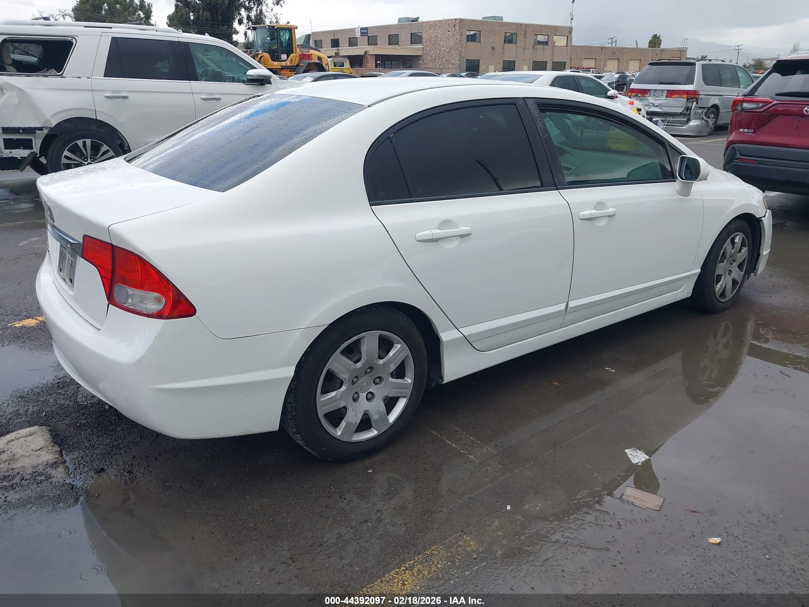 HONDA CIVIC image 4