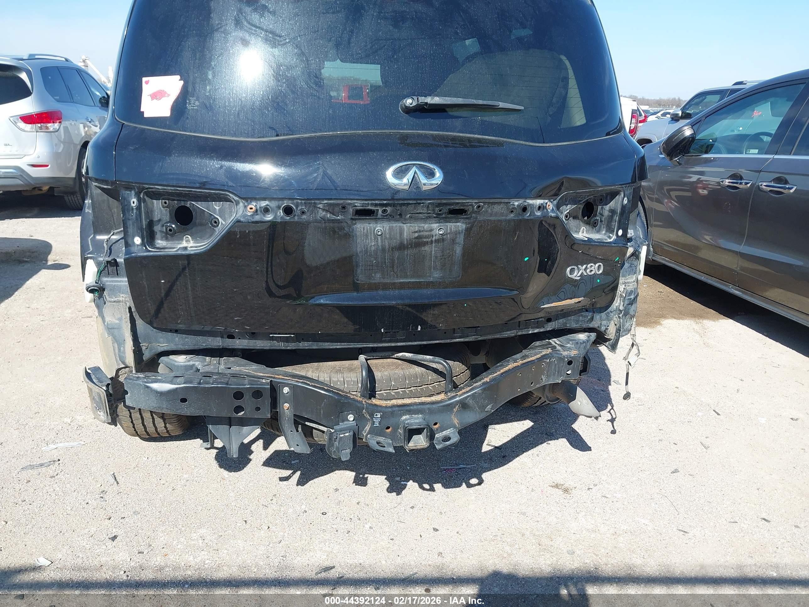 INFINITI QX80 image 6