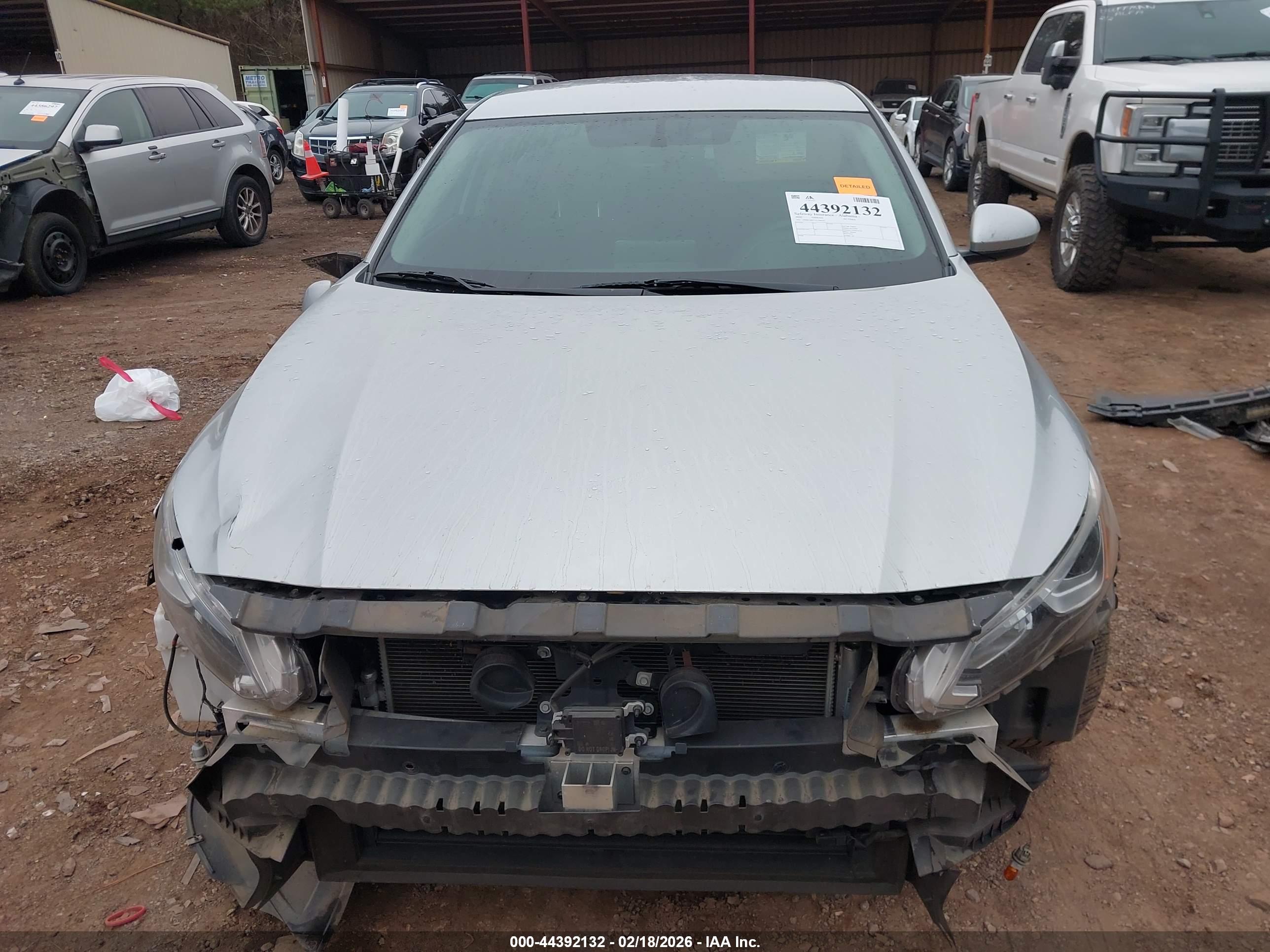 NISSAN ALTIMA image 6