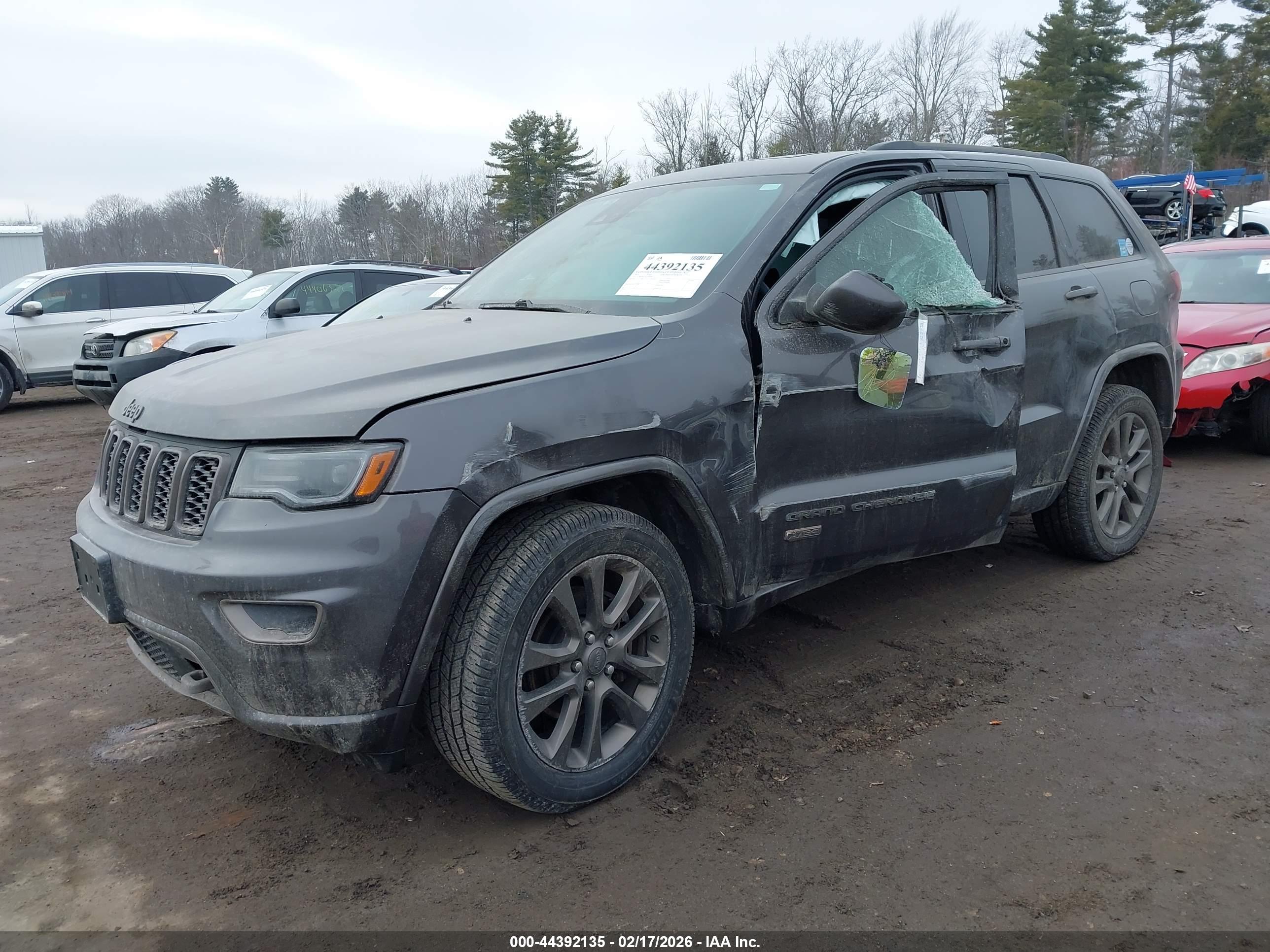 JEEP GRAND image 2