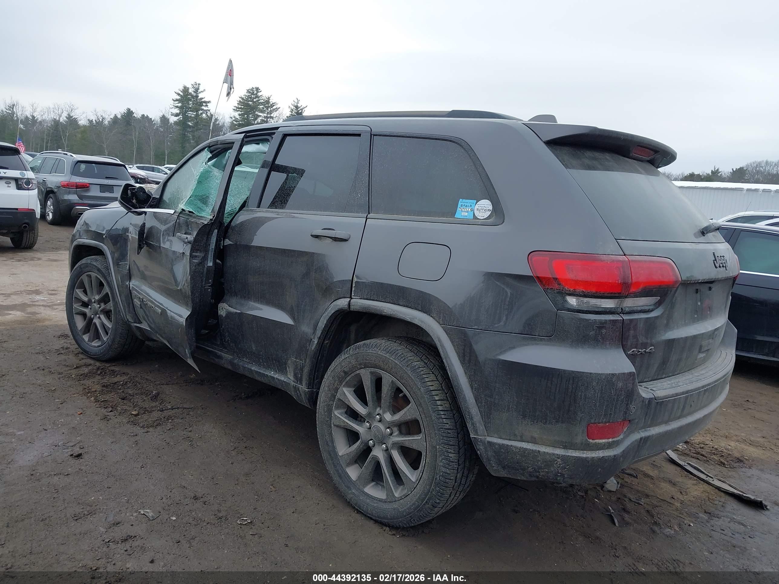 JEEP GRAND image 3