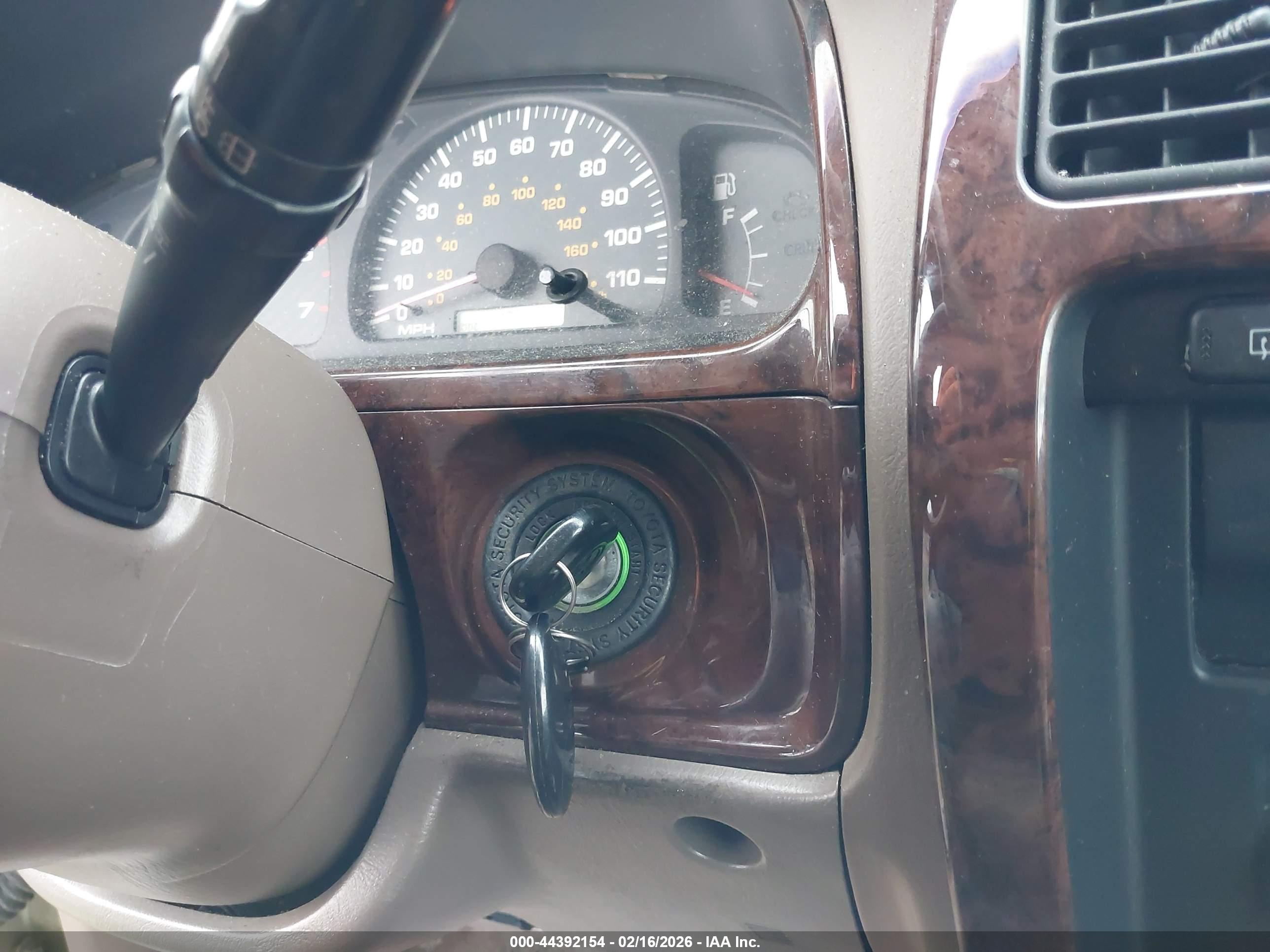 TOYOTA 4RUNNER image 11