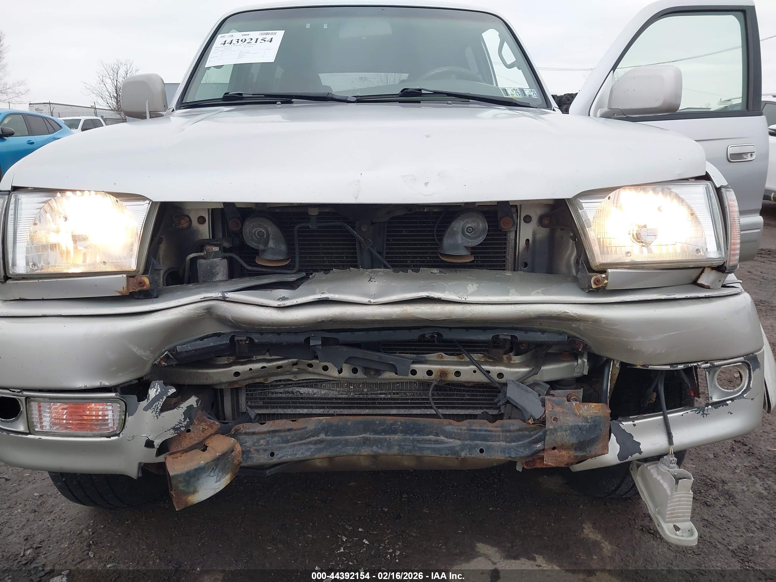 TOYOTA 4RUNNER image 6