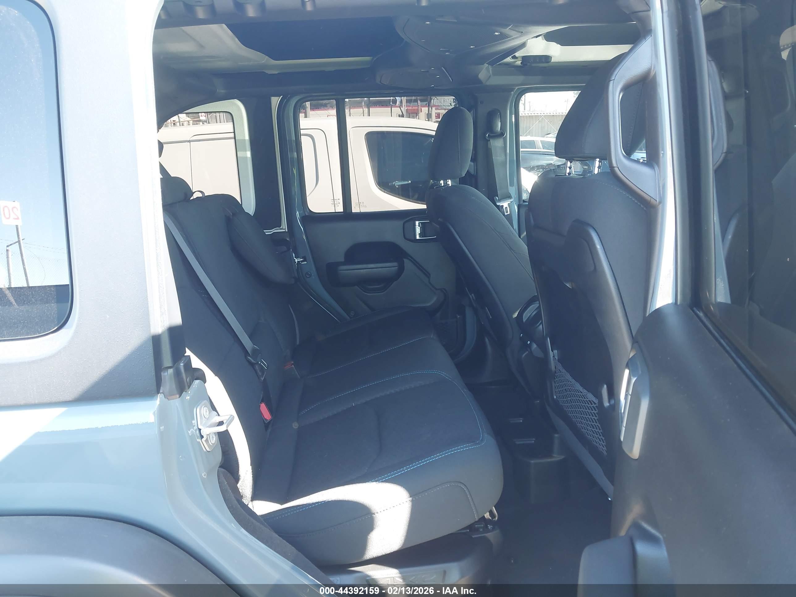 JEEP WRANGLER image 8