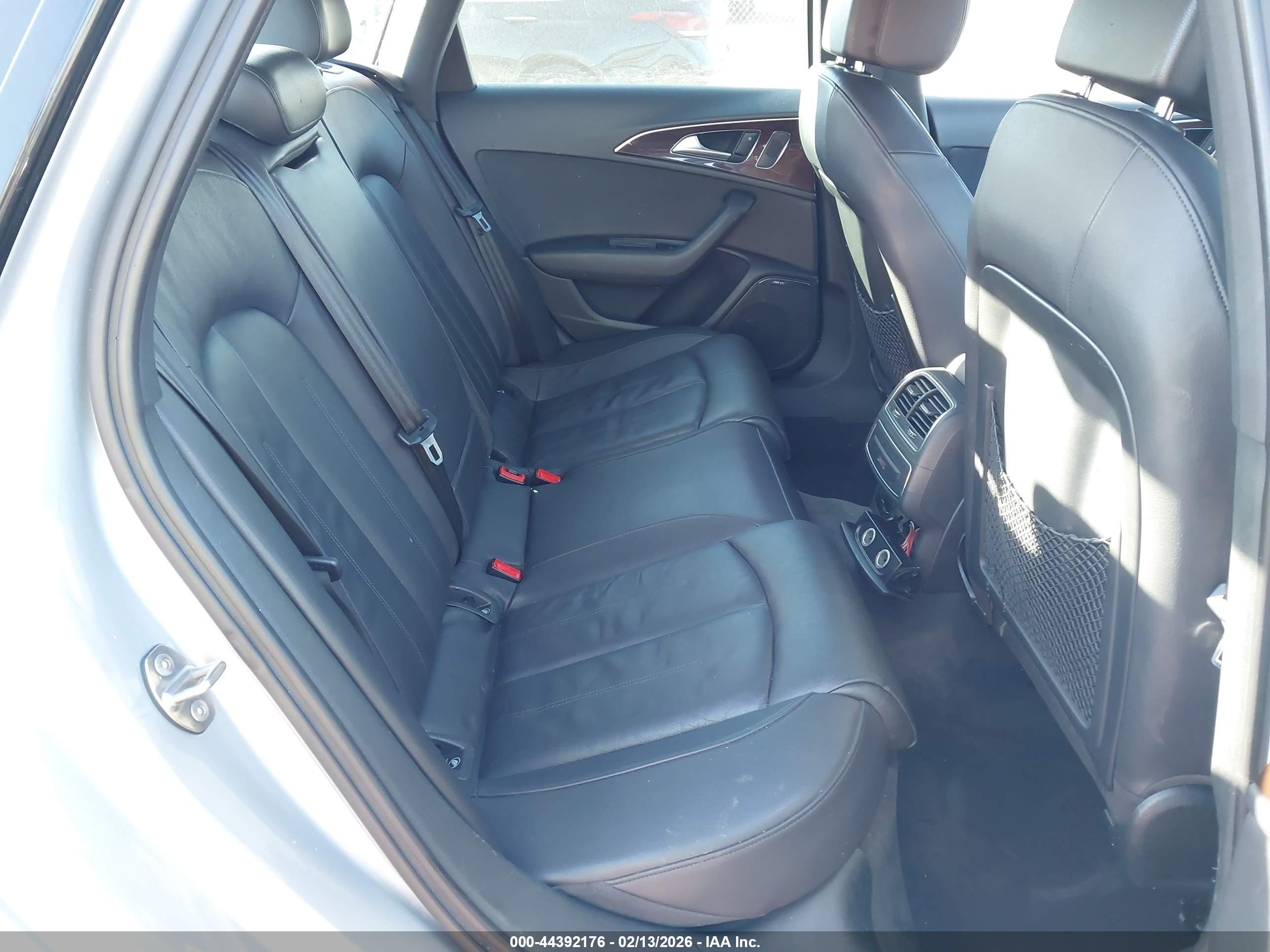 AUDI A6 image 8