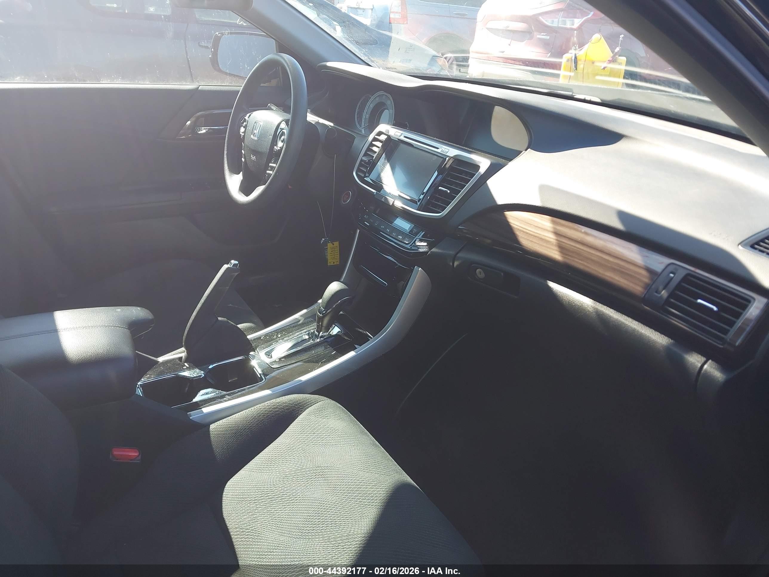 HONDA ACCORD image 5