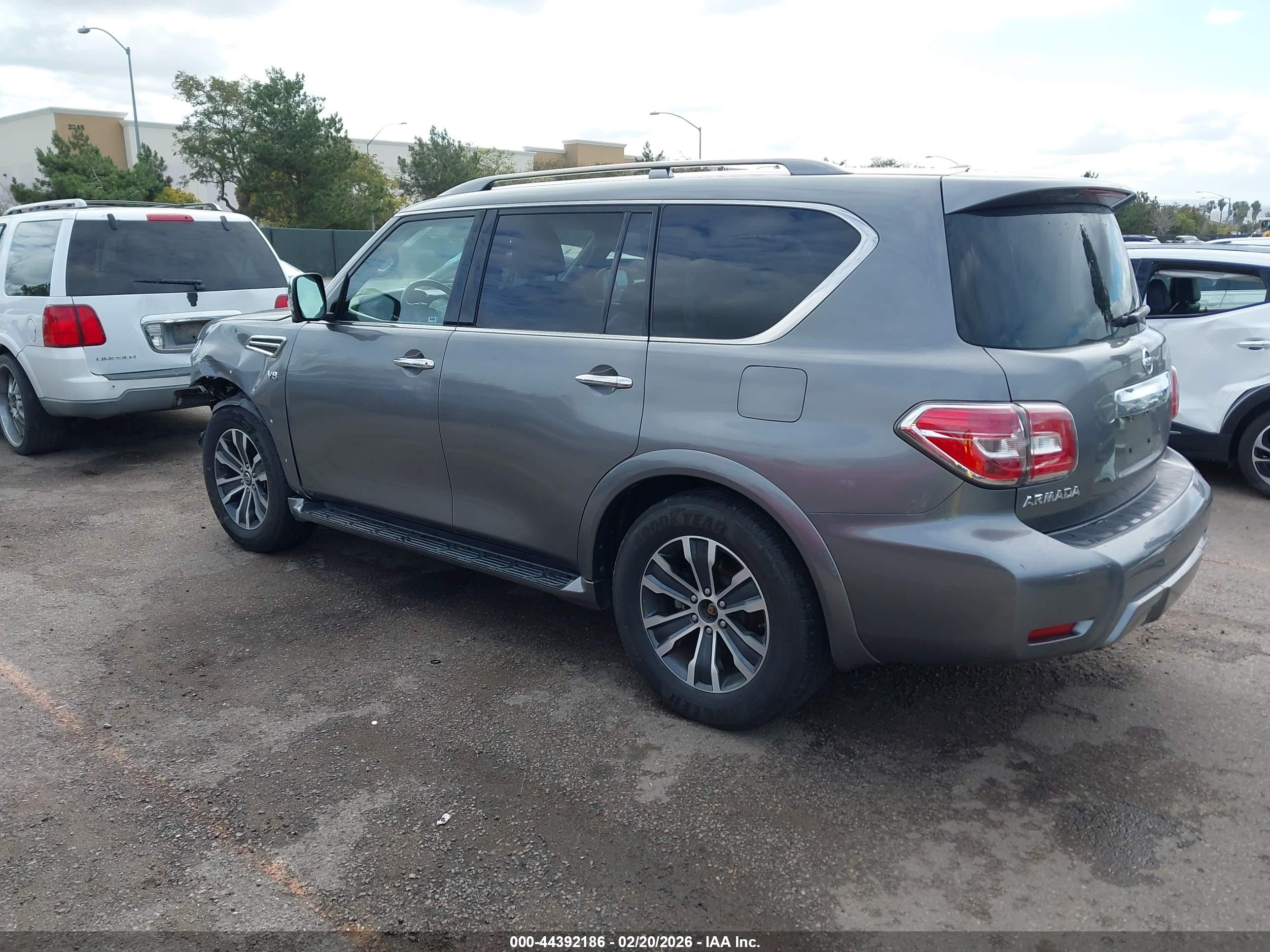 NISSAN ARMADA image 3