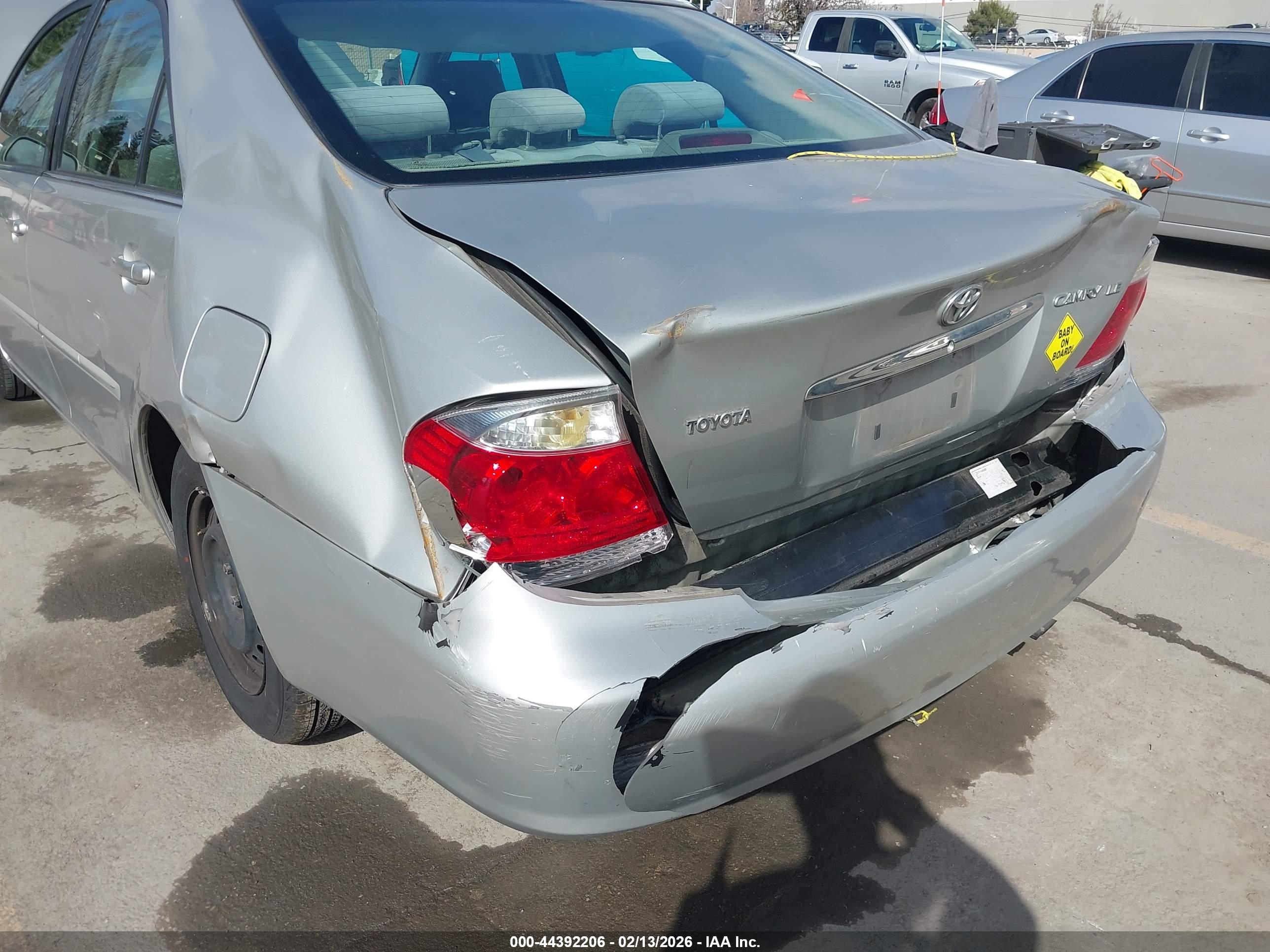 TOYOTA CAMRY image 6