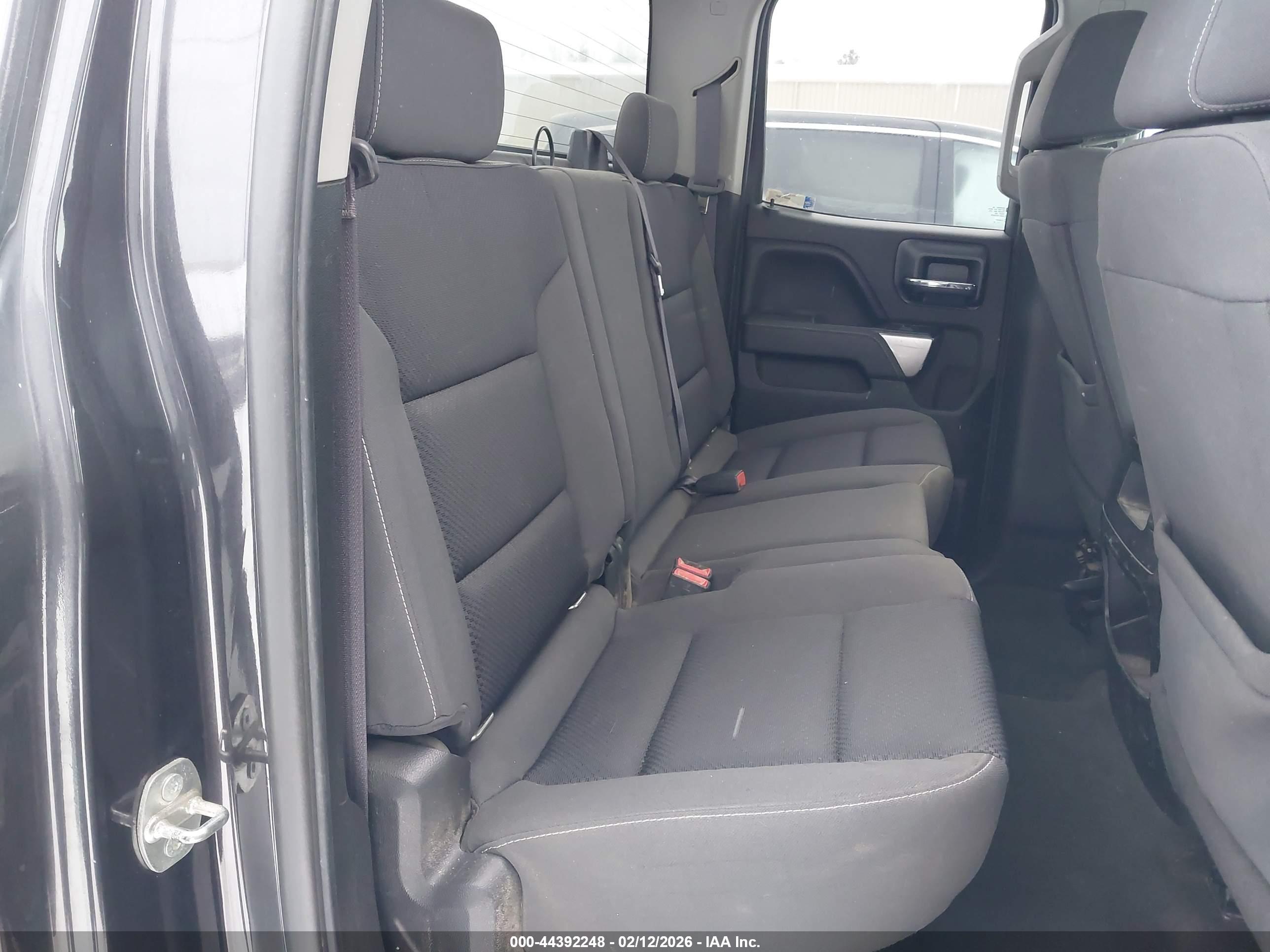 CHEVROLET SILVERADO image 8