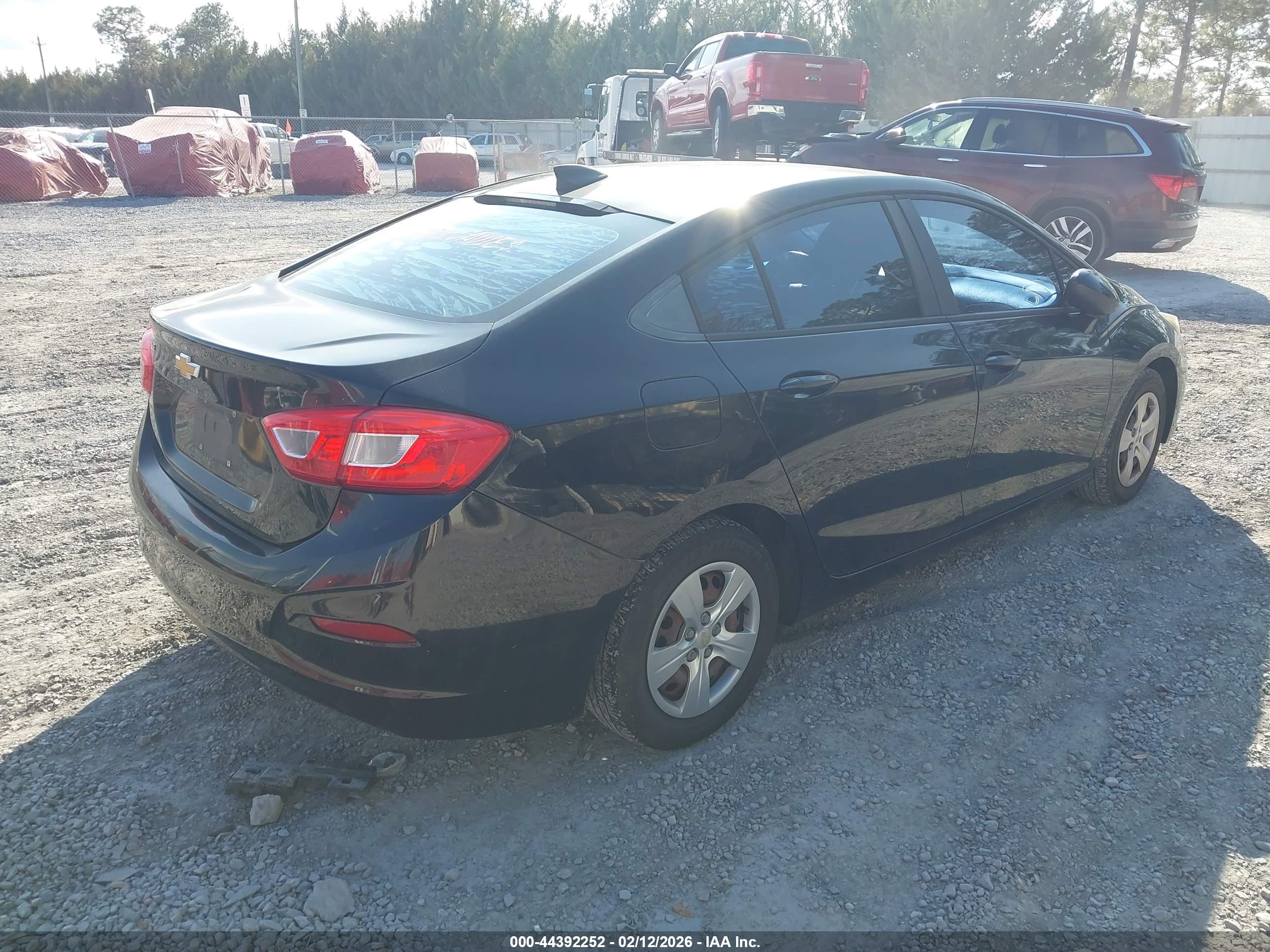 CHEVROLET CRUZE image 4
