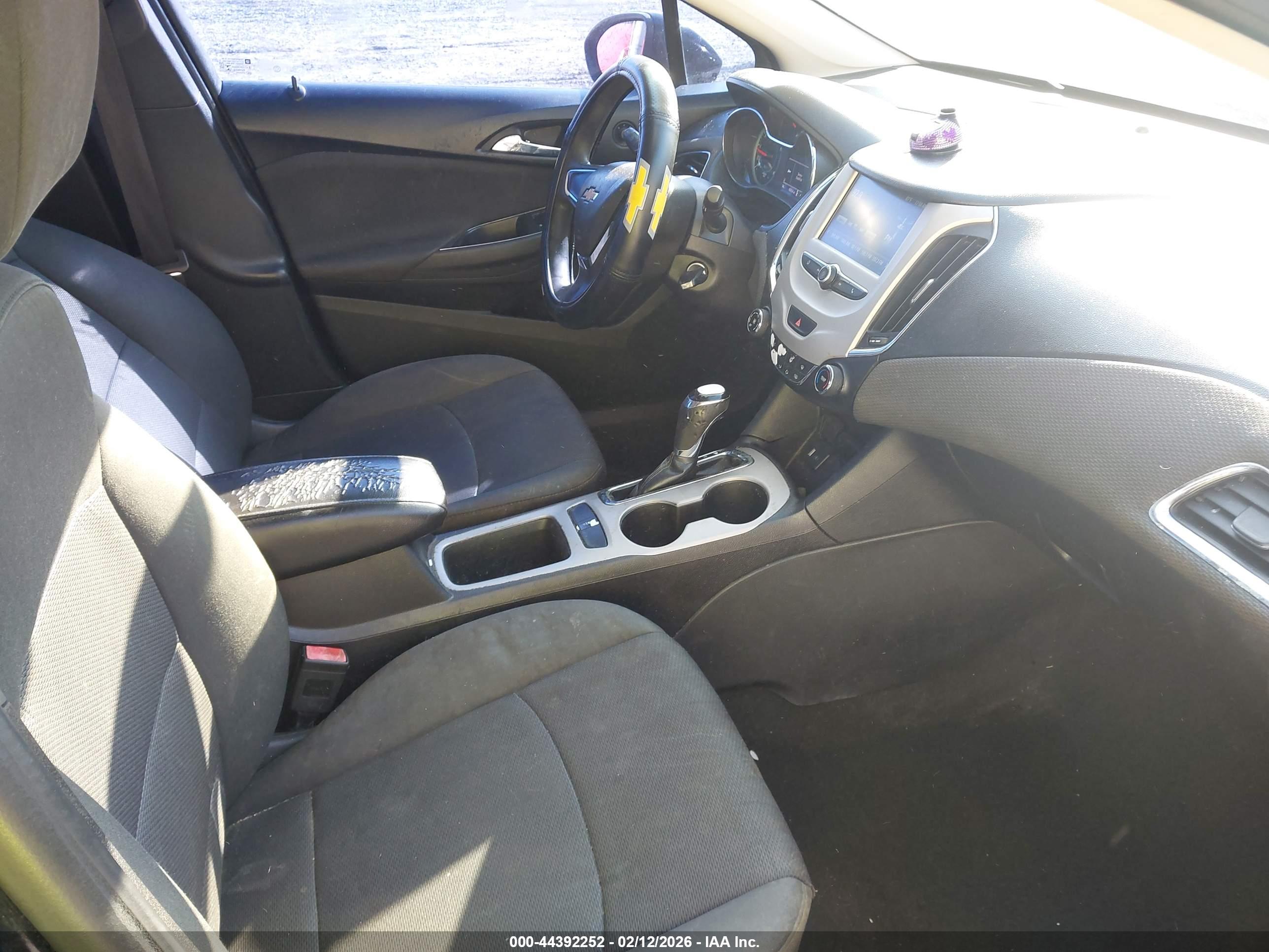 CHEVROLET CRUZE image 5