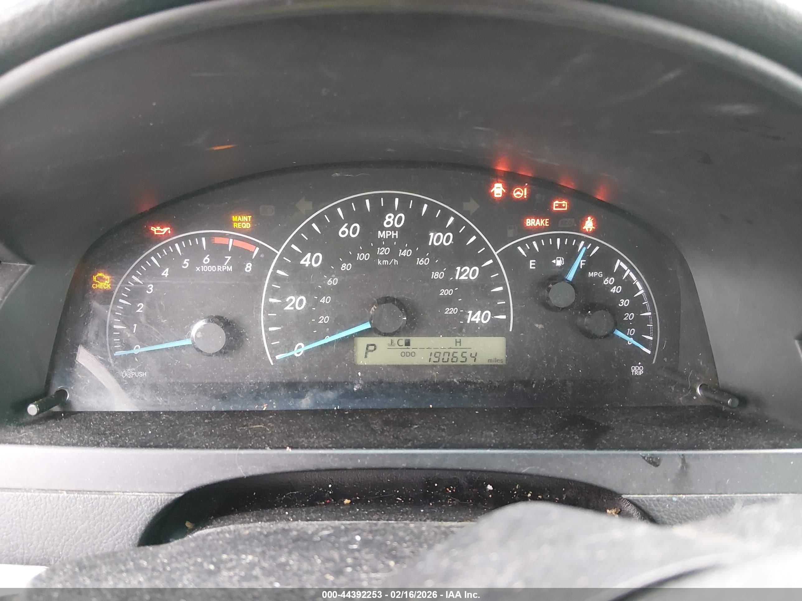 TOYOTA CAMRY image 7