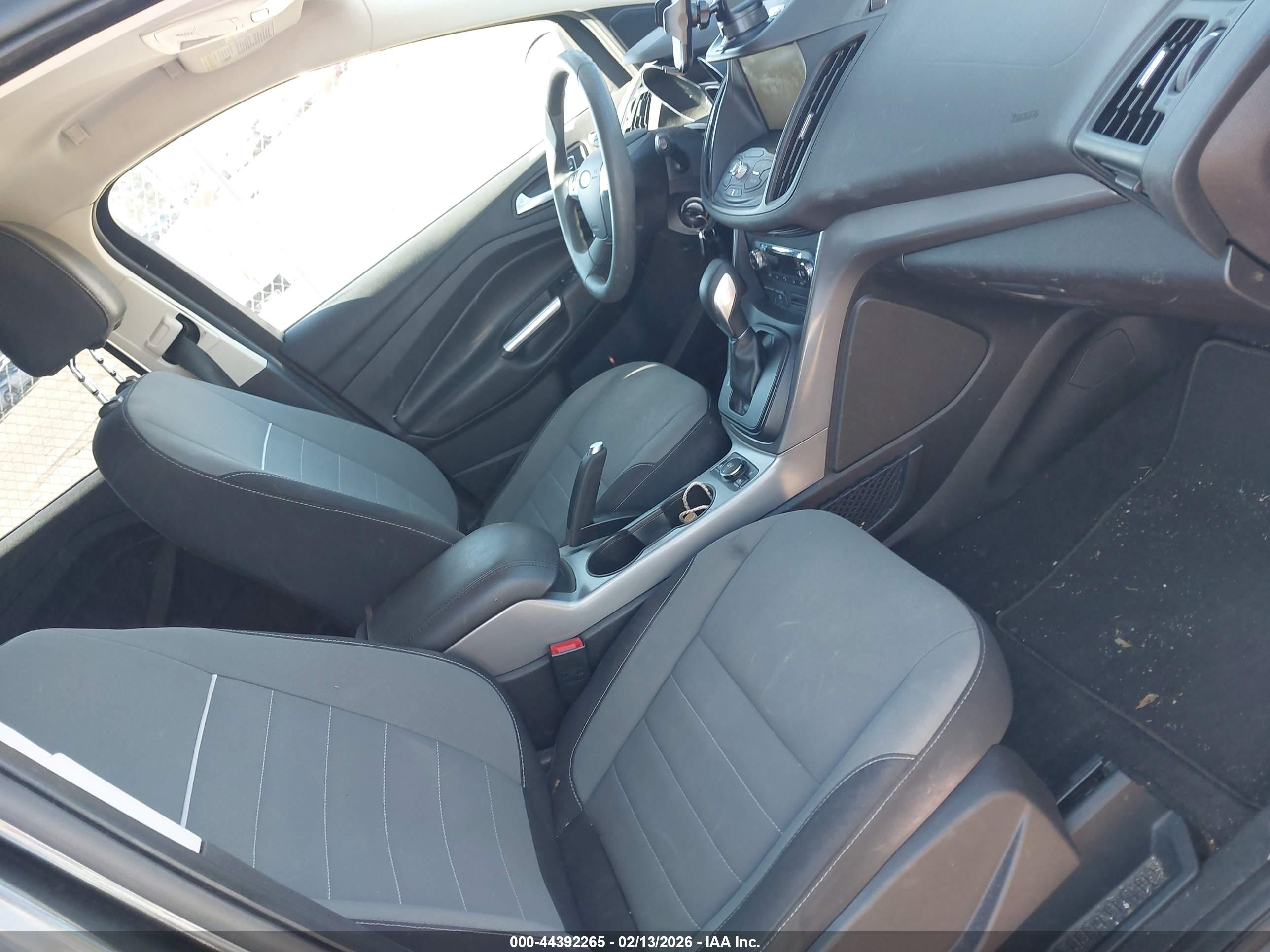 FORD ESCAPE image 5