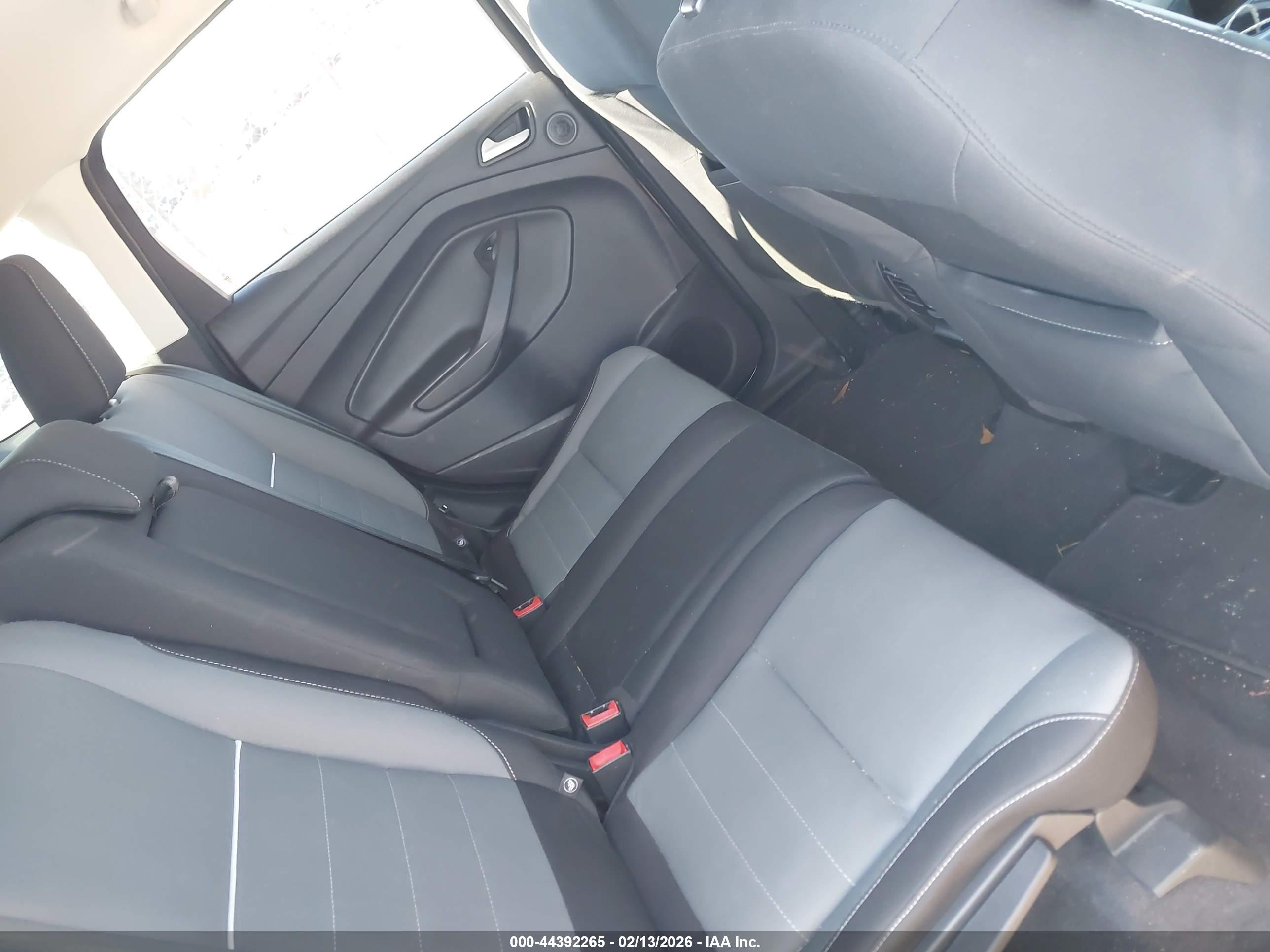 FORD ESCAPE image 8