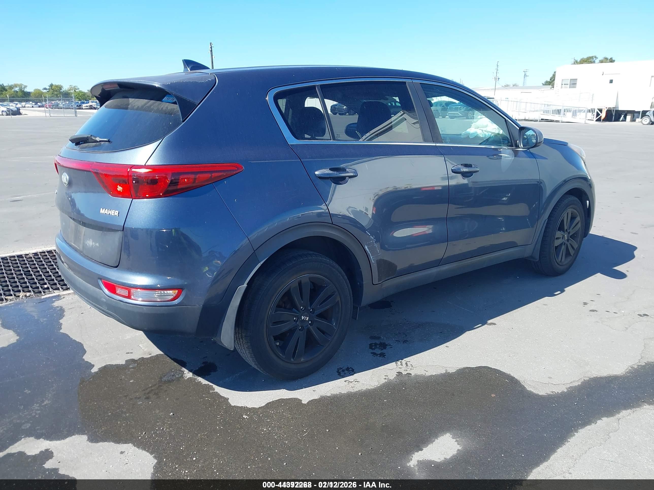 KIA SPORTAGE image 4