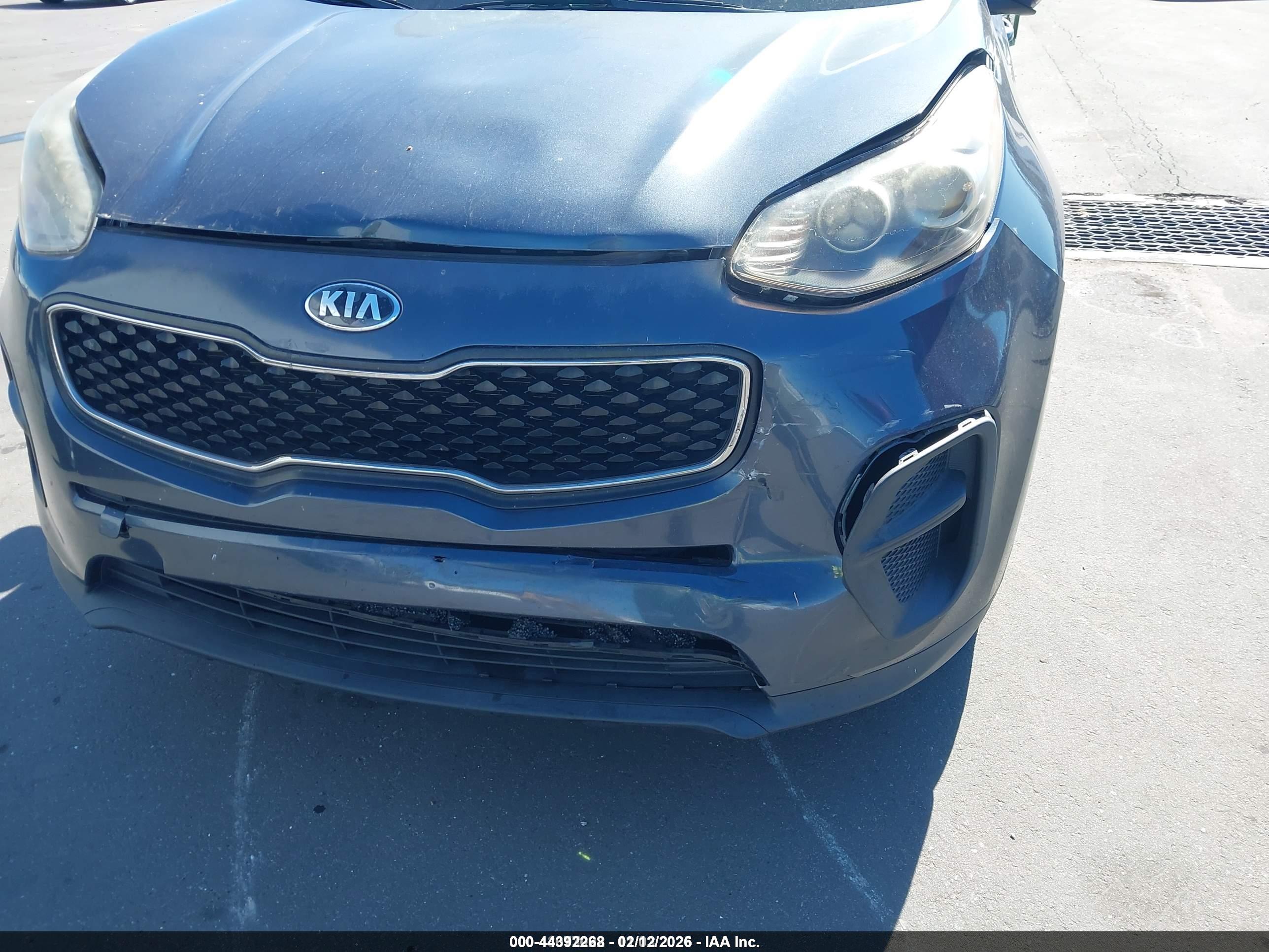 KIA SPORTAGE image 6