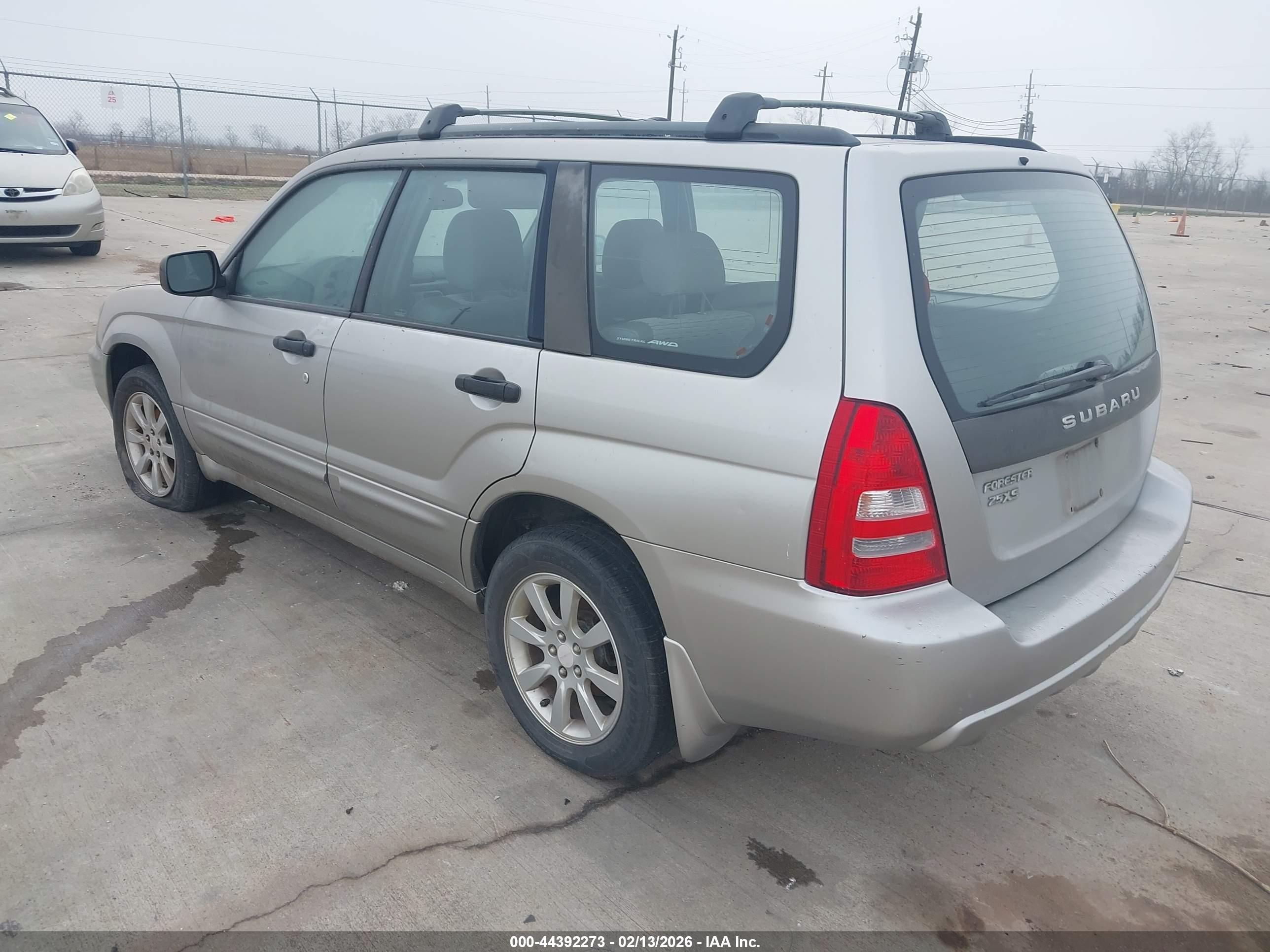 SUBARU FORESTER image 3