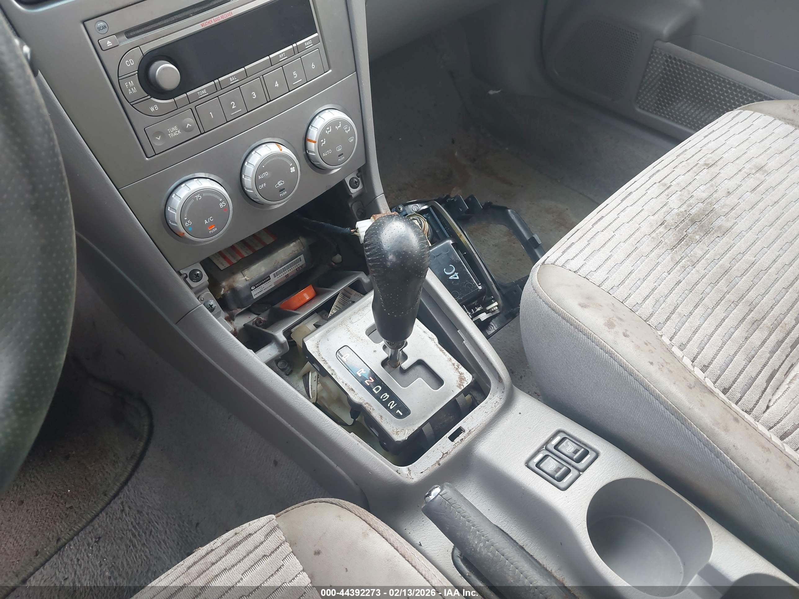 SUBARU FORESTER image 6
