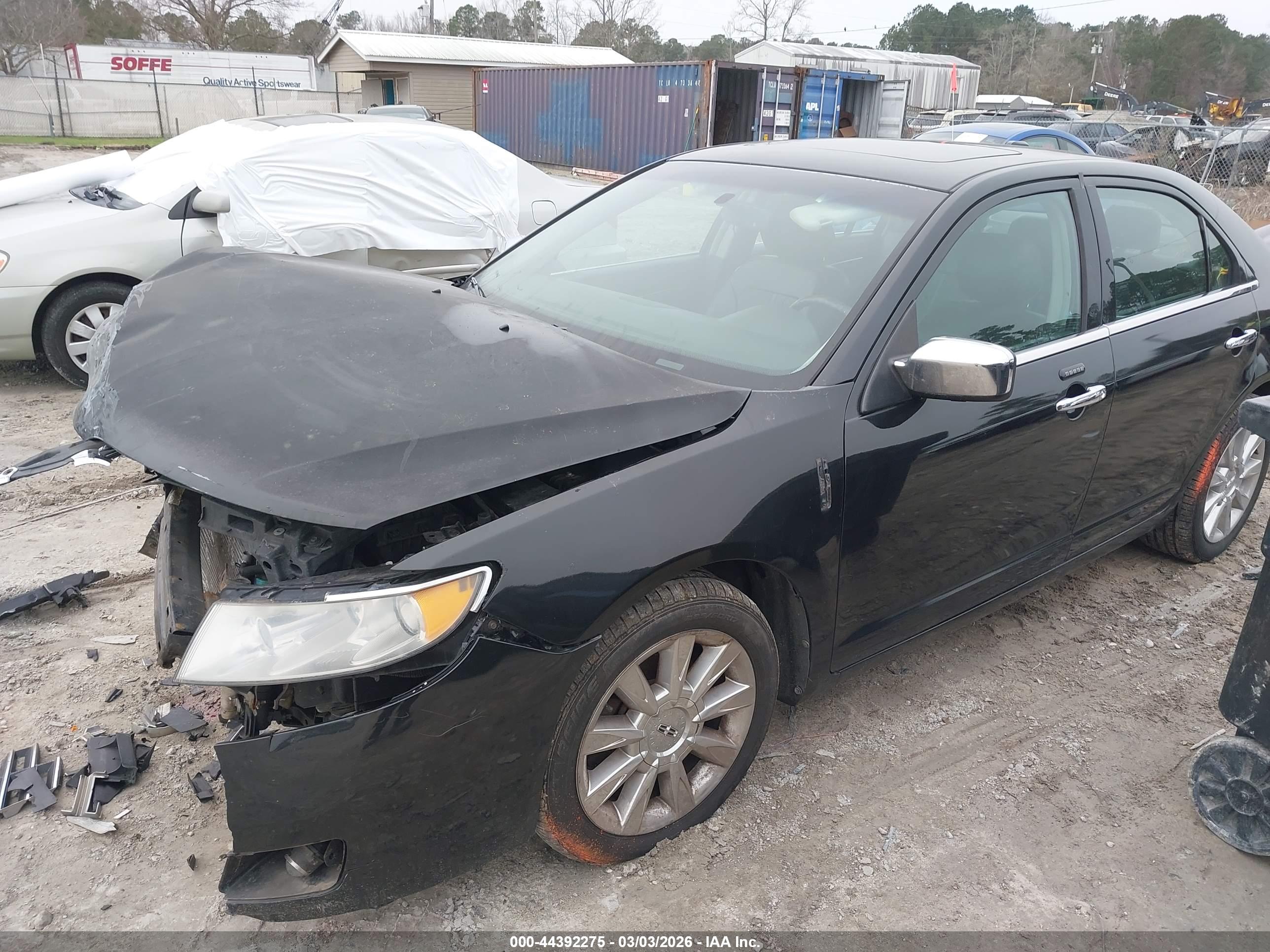 LINCOLN MKZ image 2