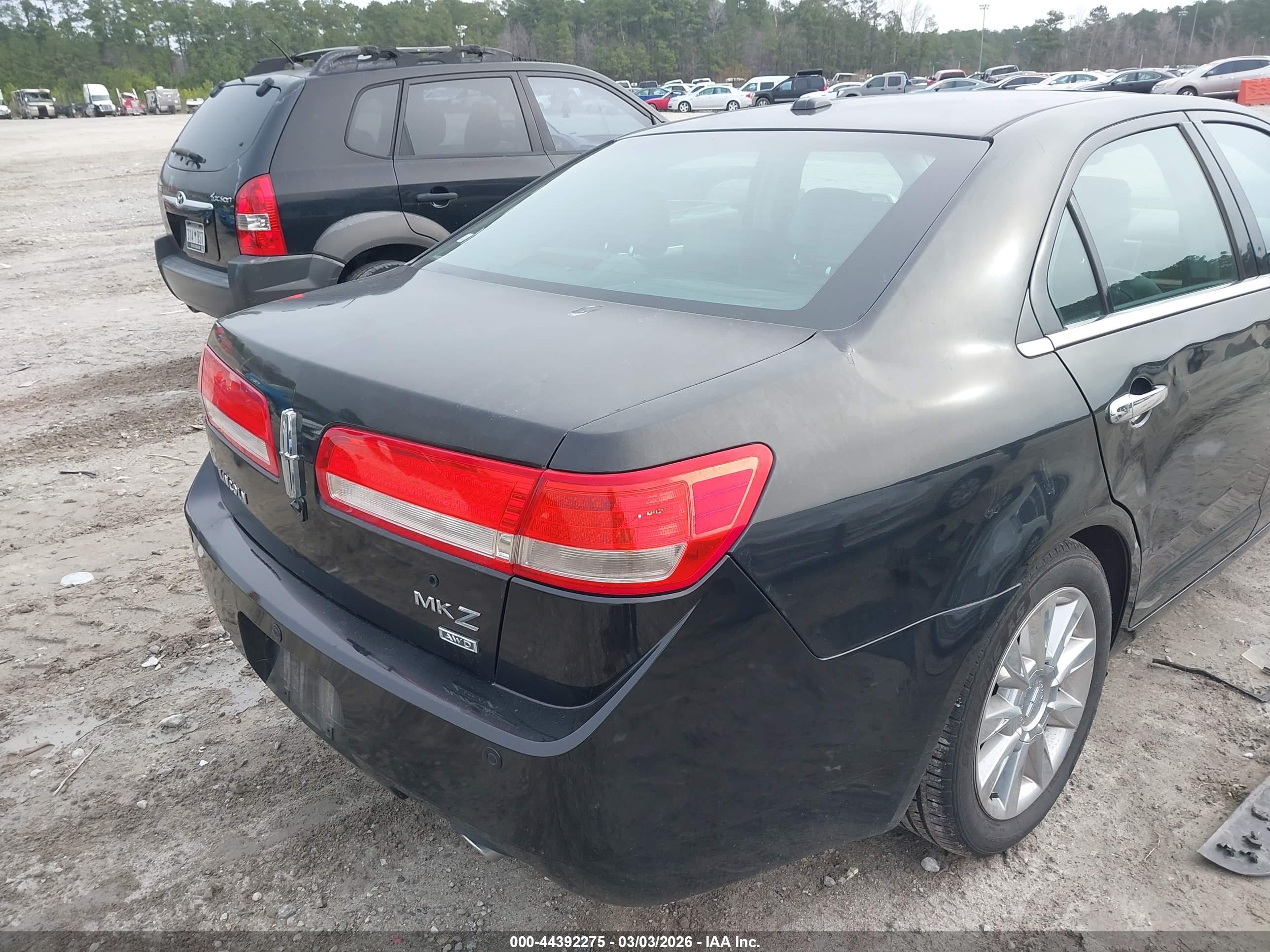 LINCOLN MKZ image 4