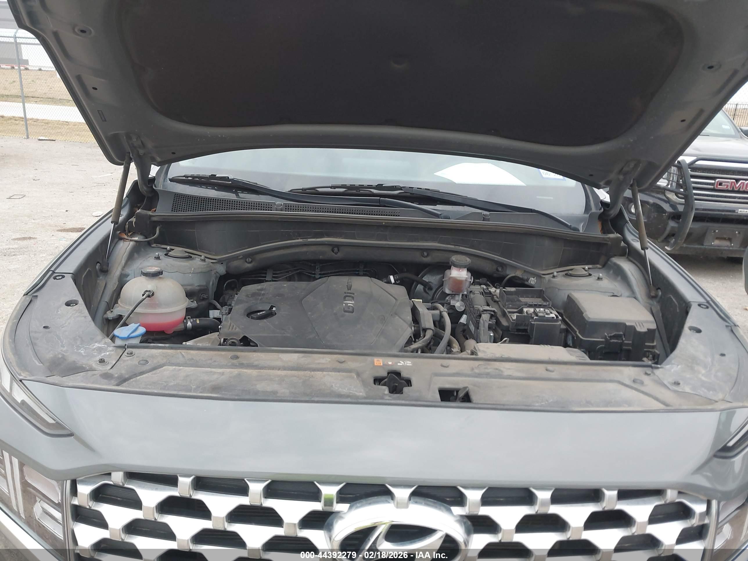 HYUNDAI SANTA image 10