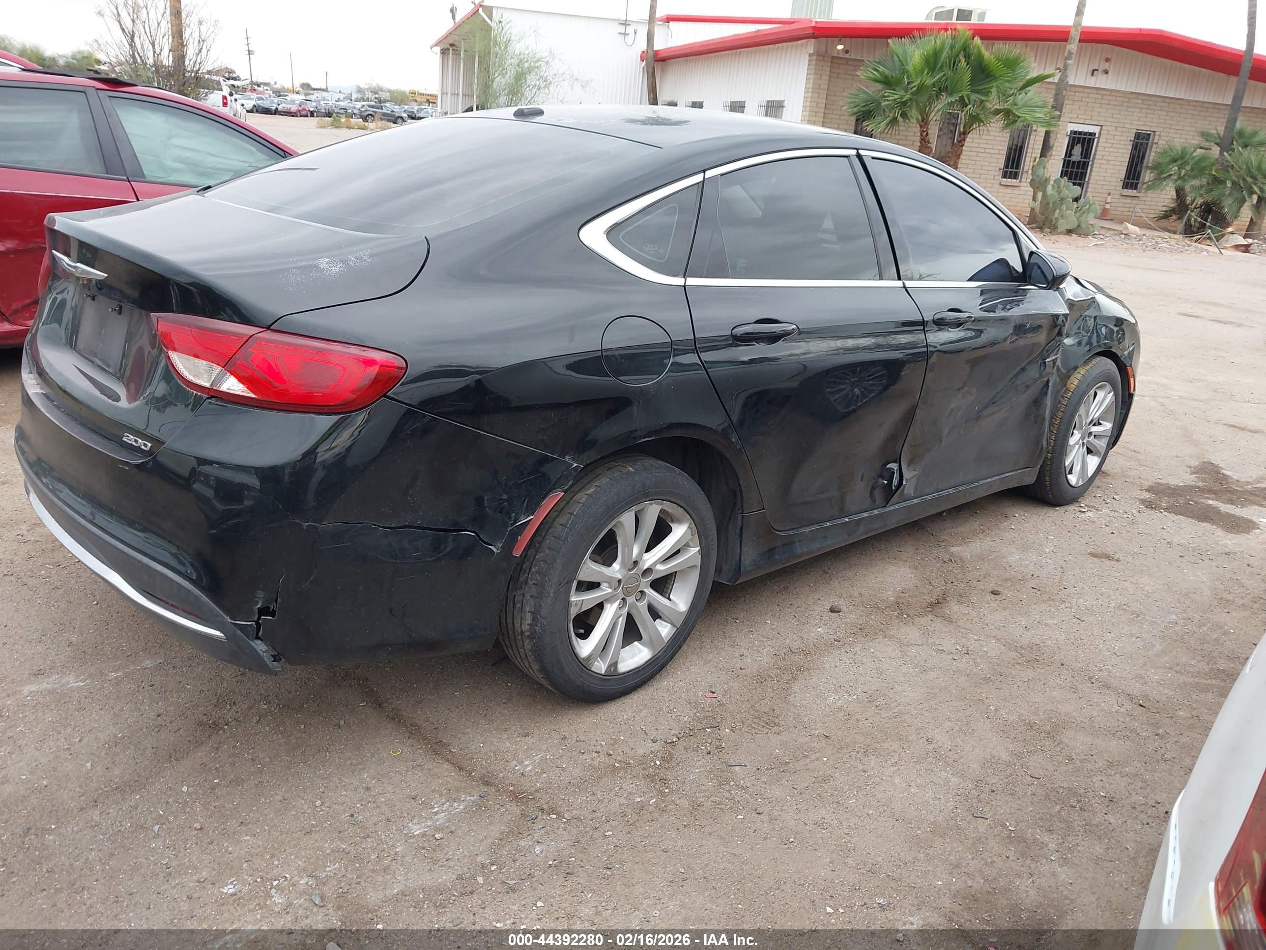 CHRYSLER 200 image 6