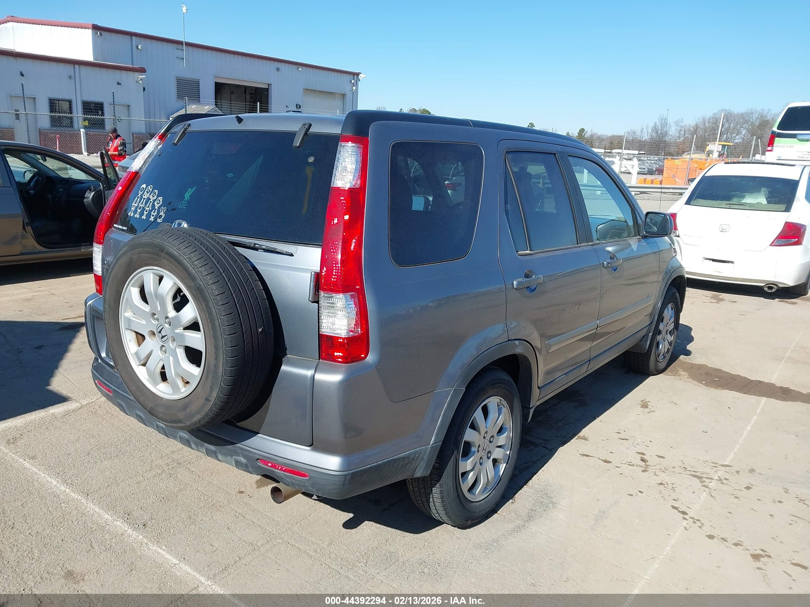 HONDA CR-V image 4