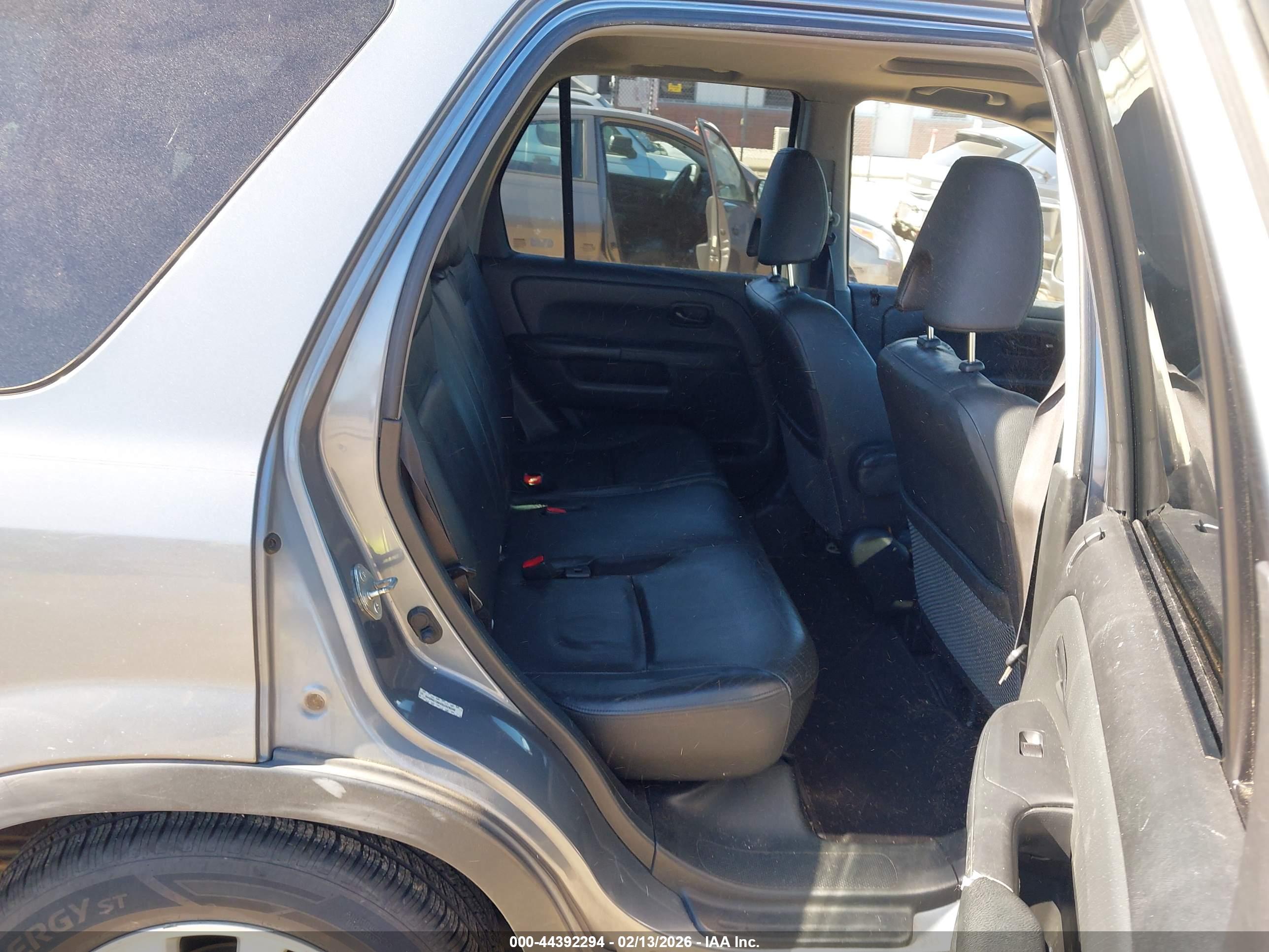 HONDA CR-V image 8