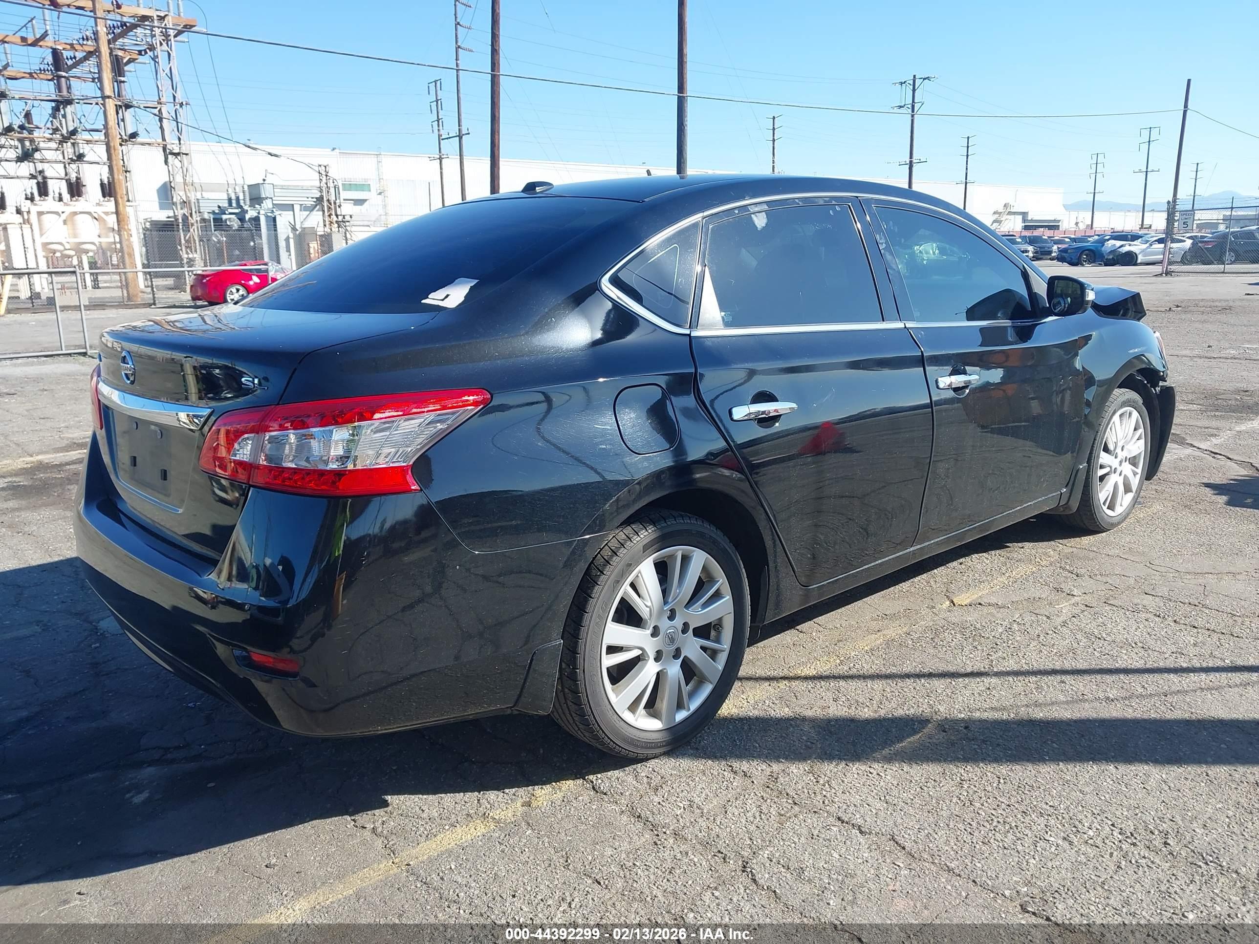 NISSAN SENTRA image 4