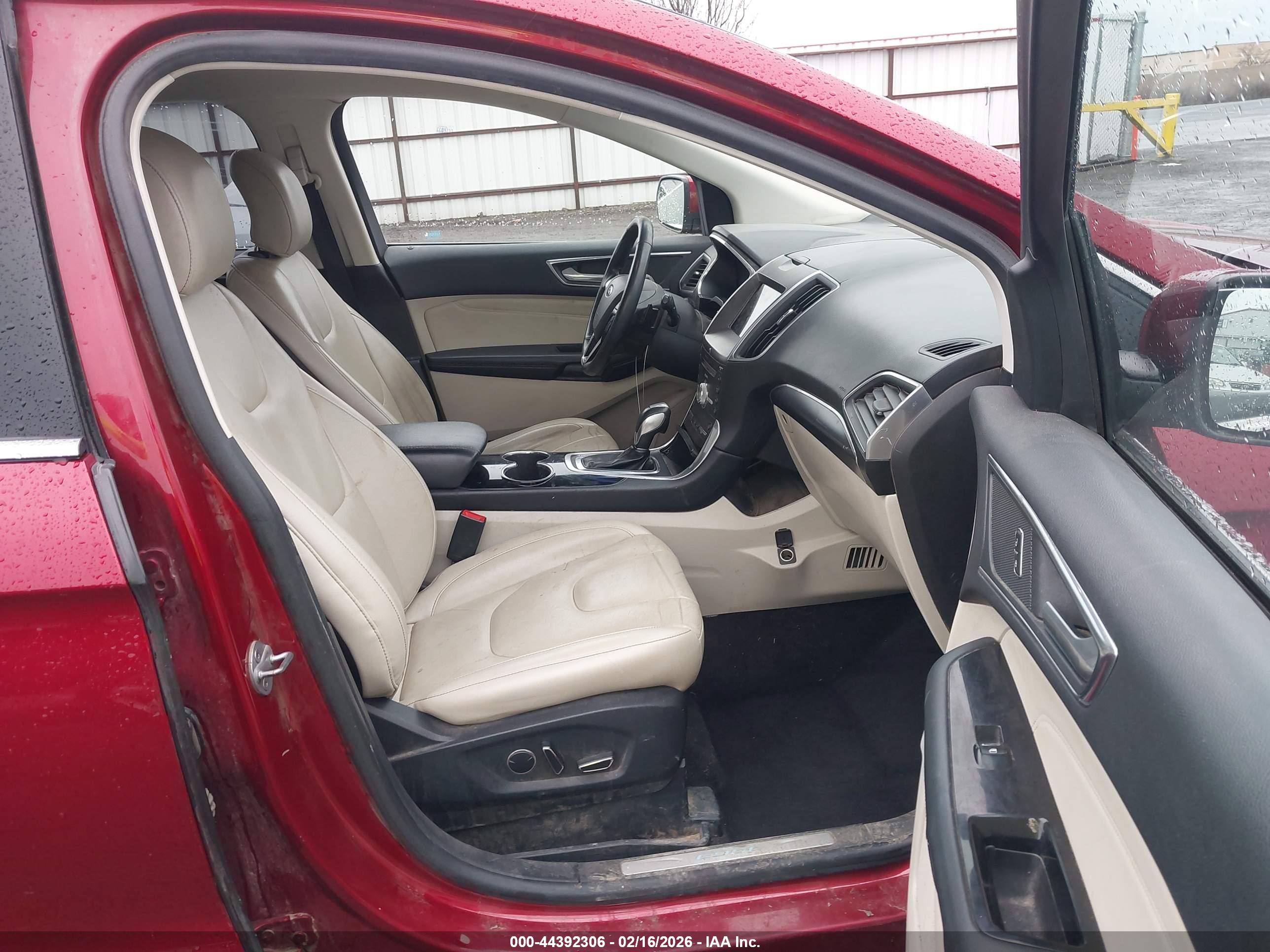 FORD EDGE image 5