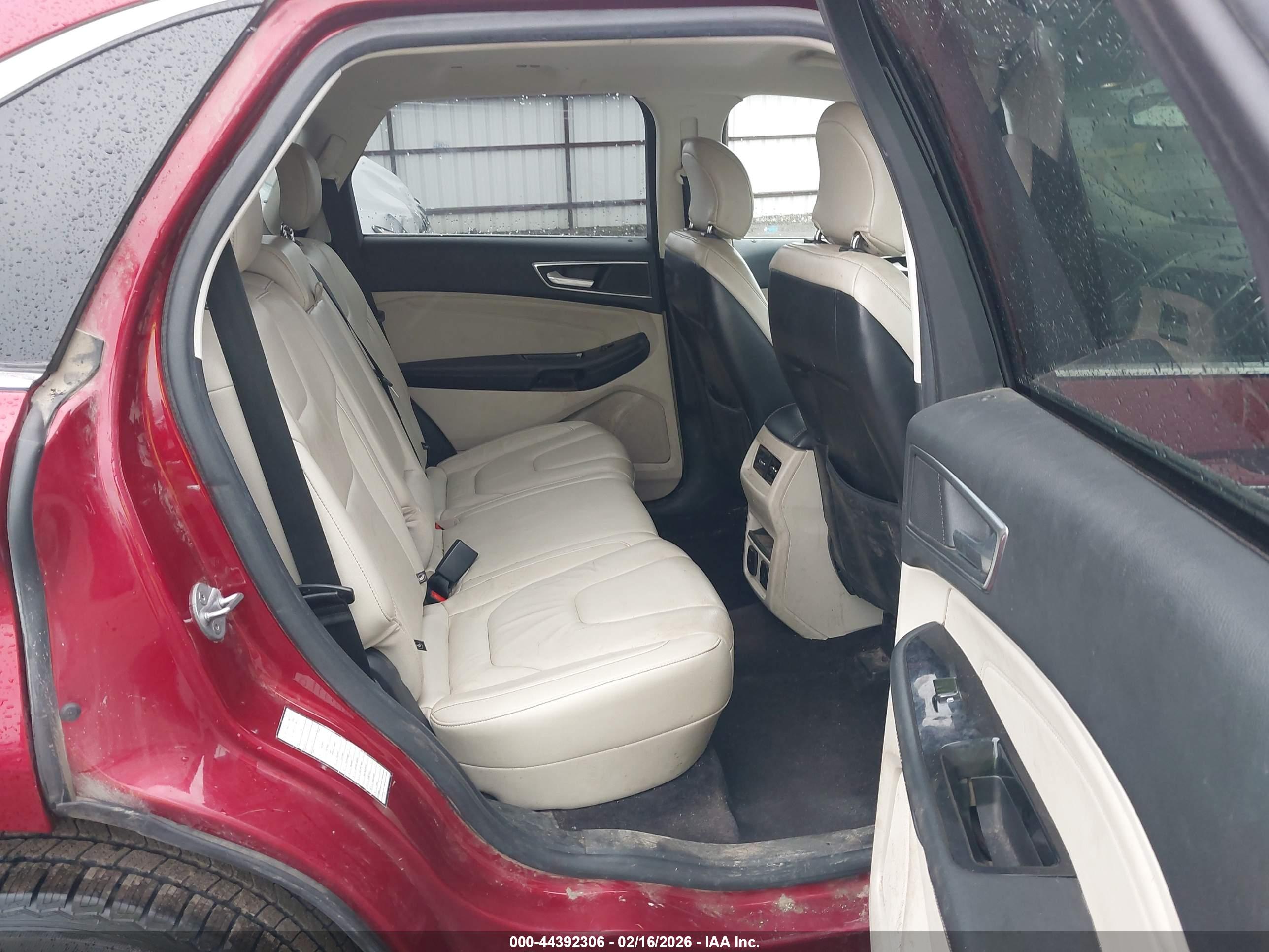 FORD EDGE image 8