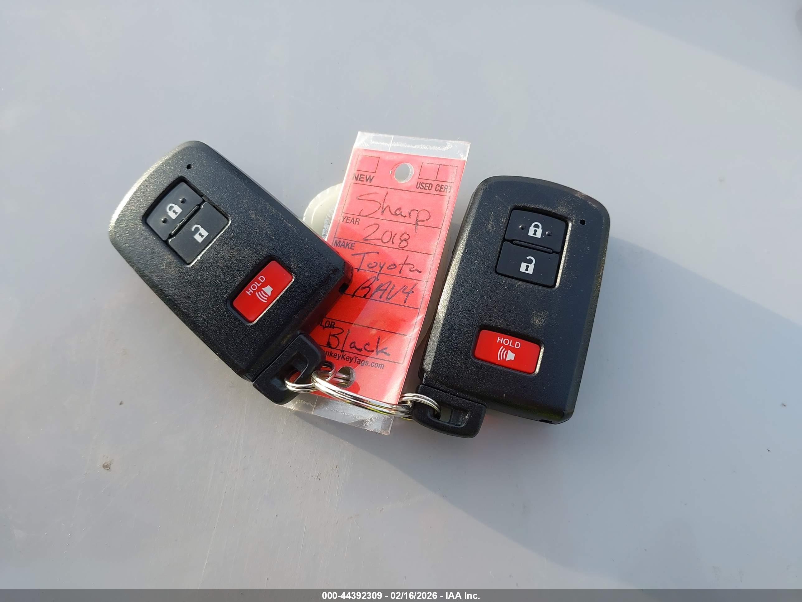 TOYOTA RAV4 image 11