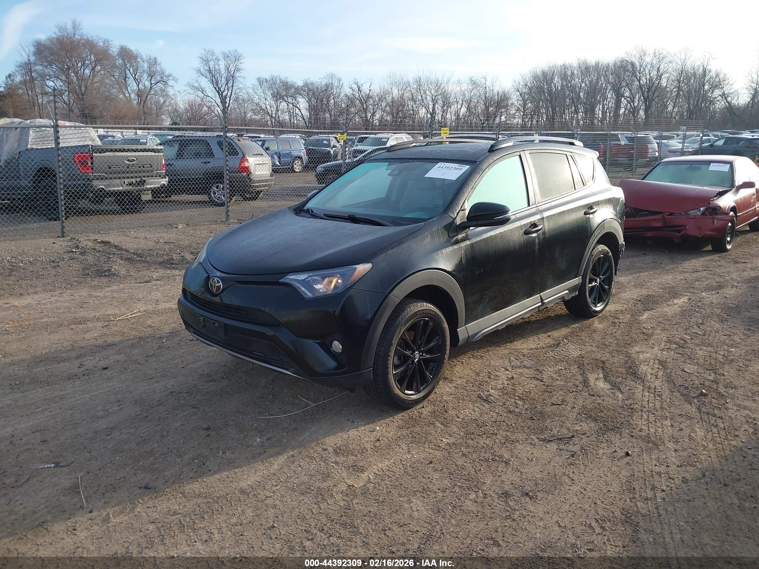 TOYOTA RAV4 image 2