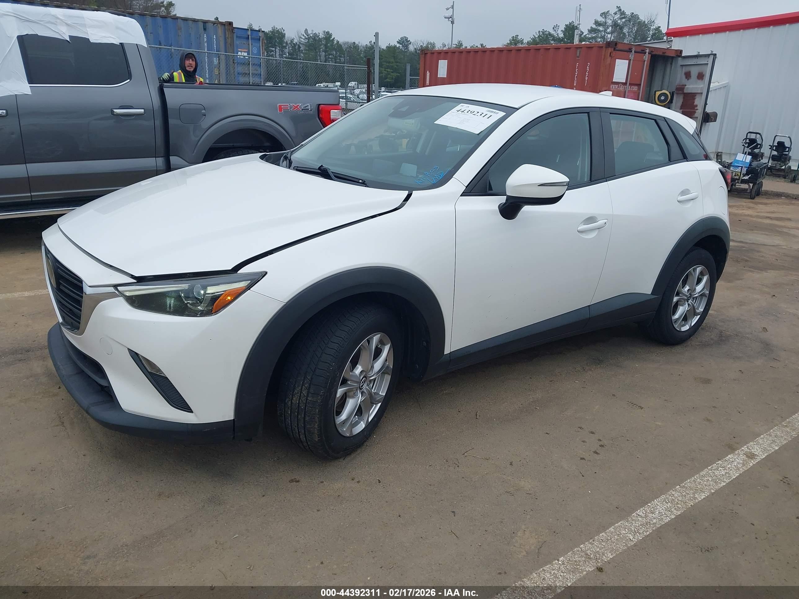 MAZDA CX-3 image 2