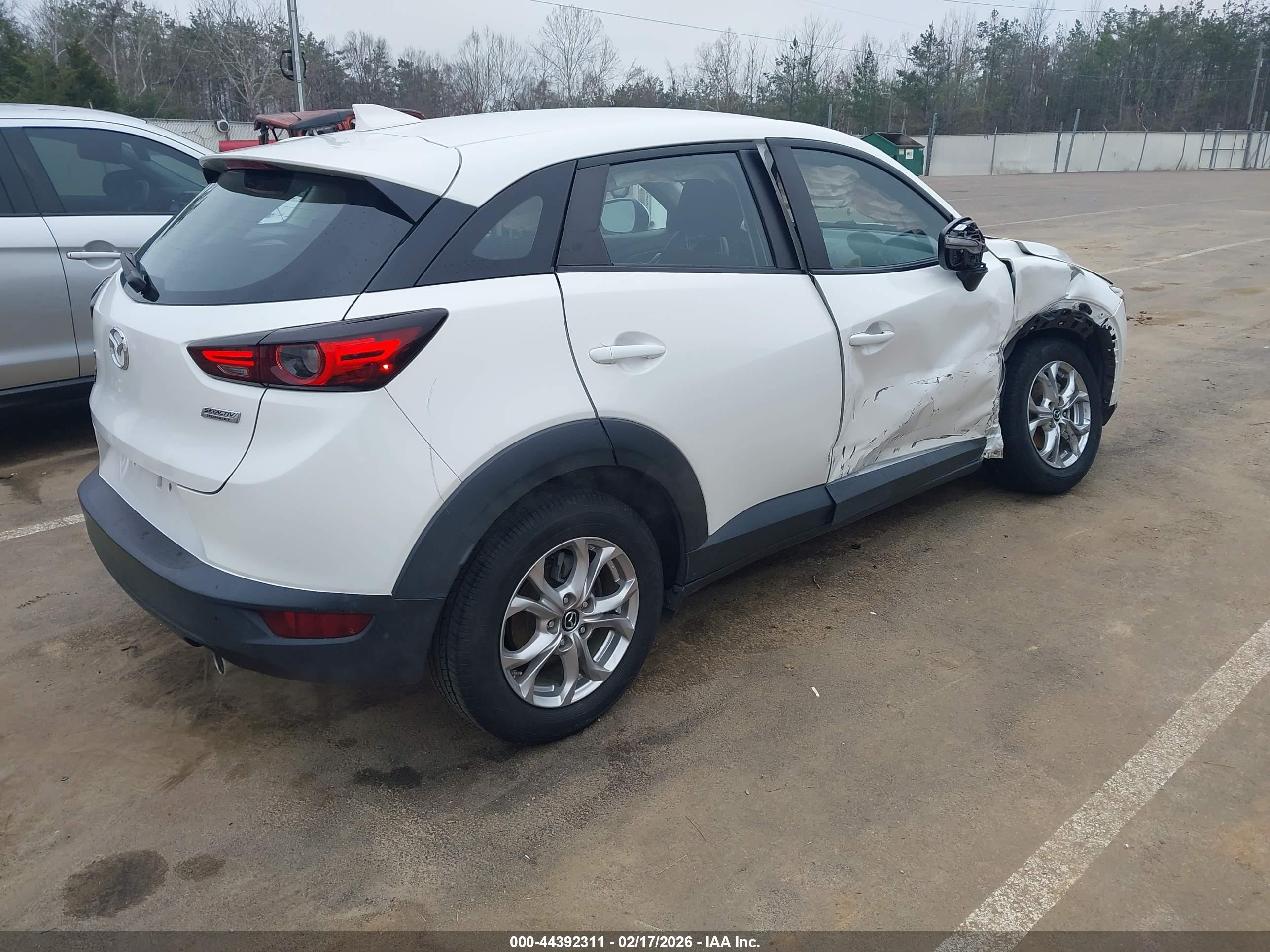 MAZDA CX-3 image 4