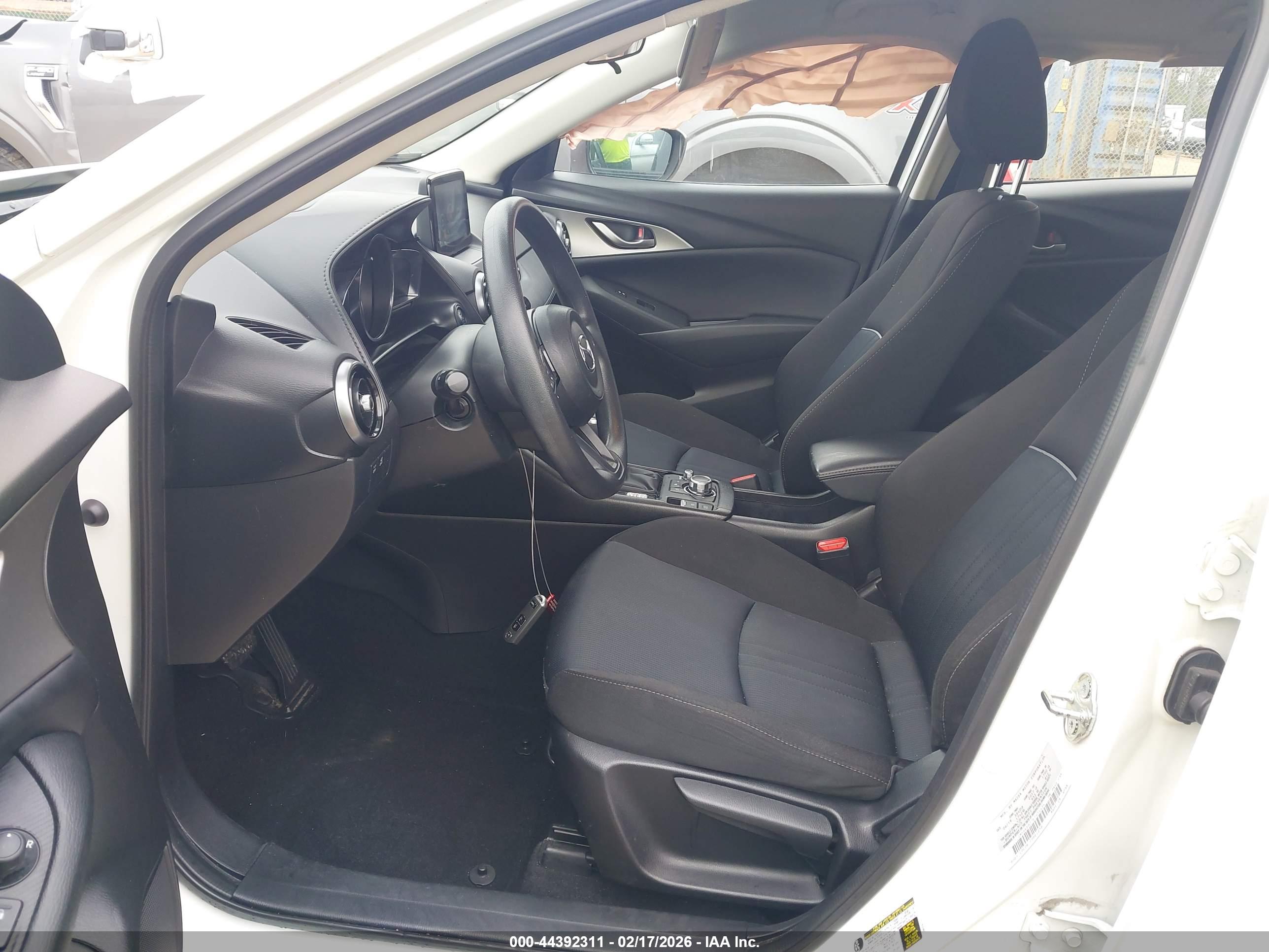 MAZDA CX-3 image 5