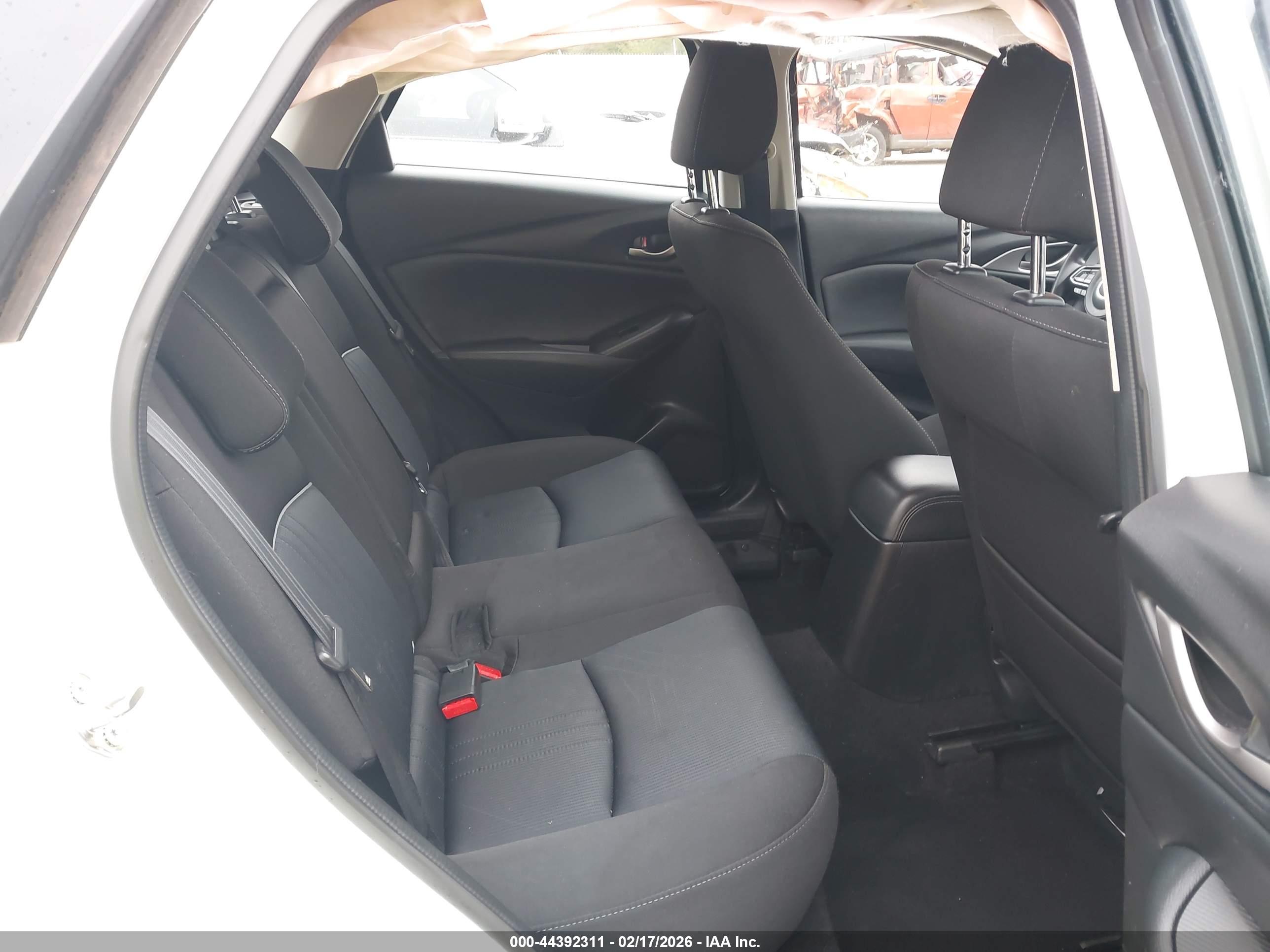 MAZDA CX-3 image 8