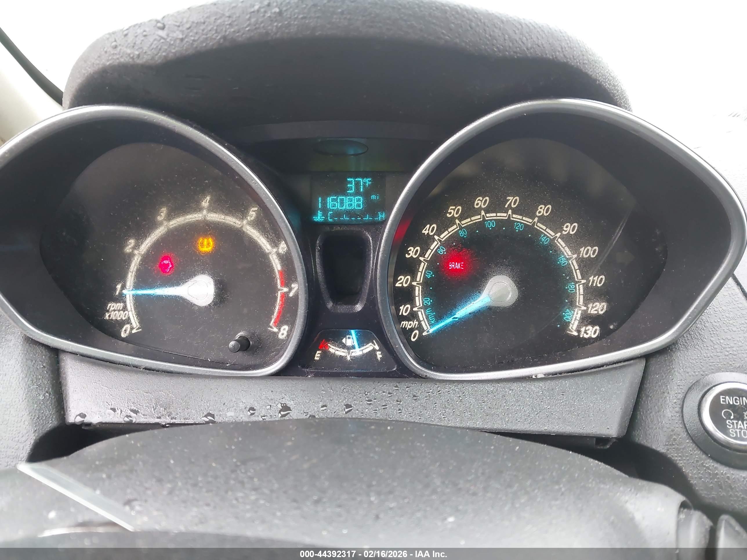 FORD FIESTA image 7