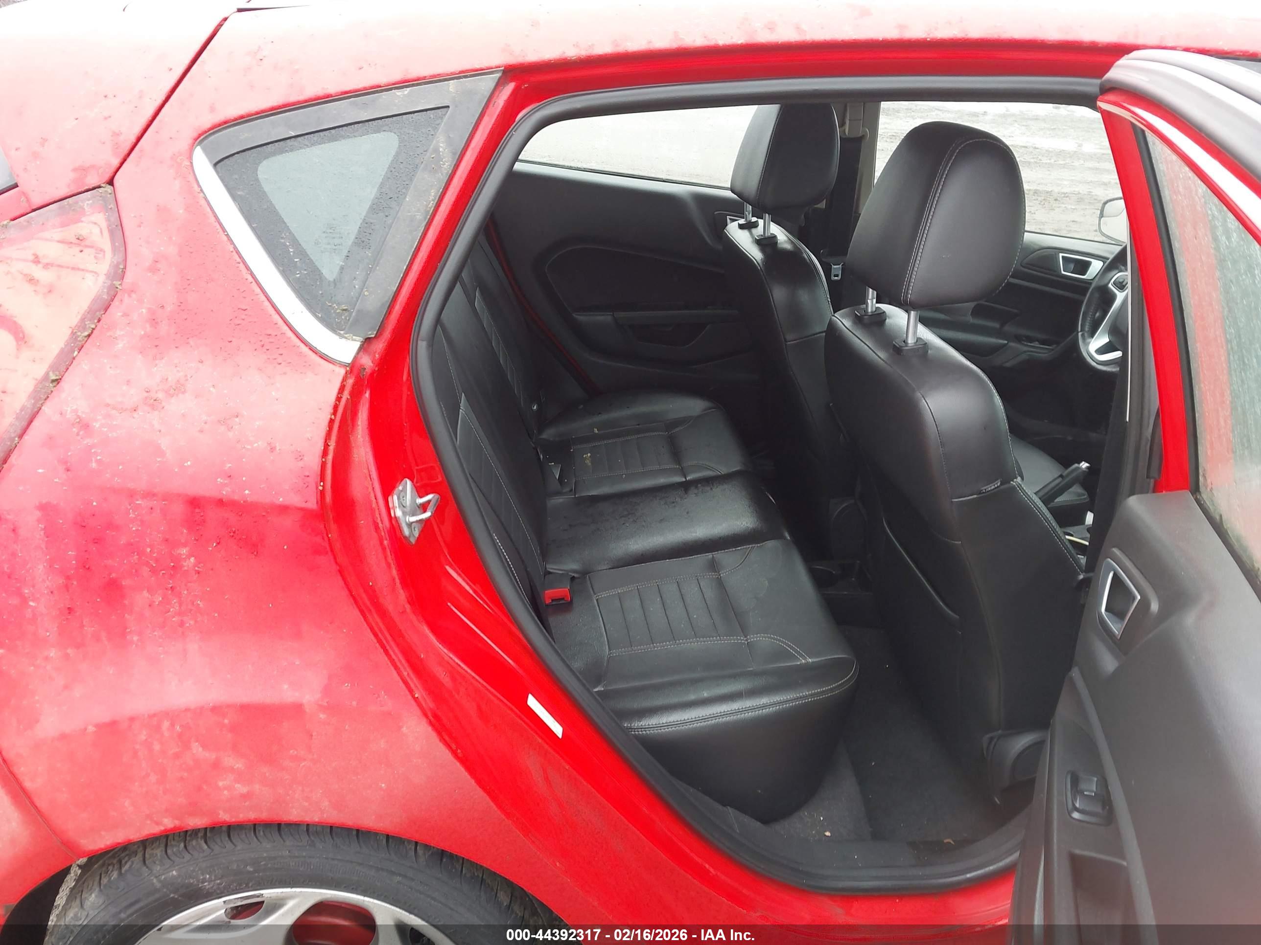 FORD FIESTA image 8