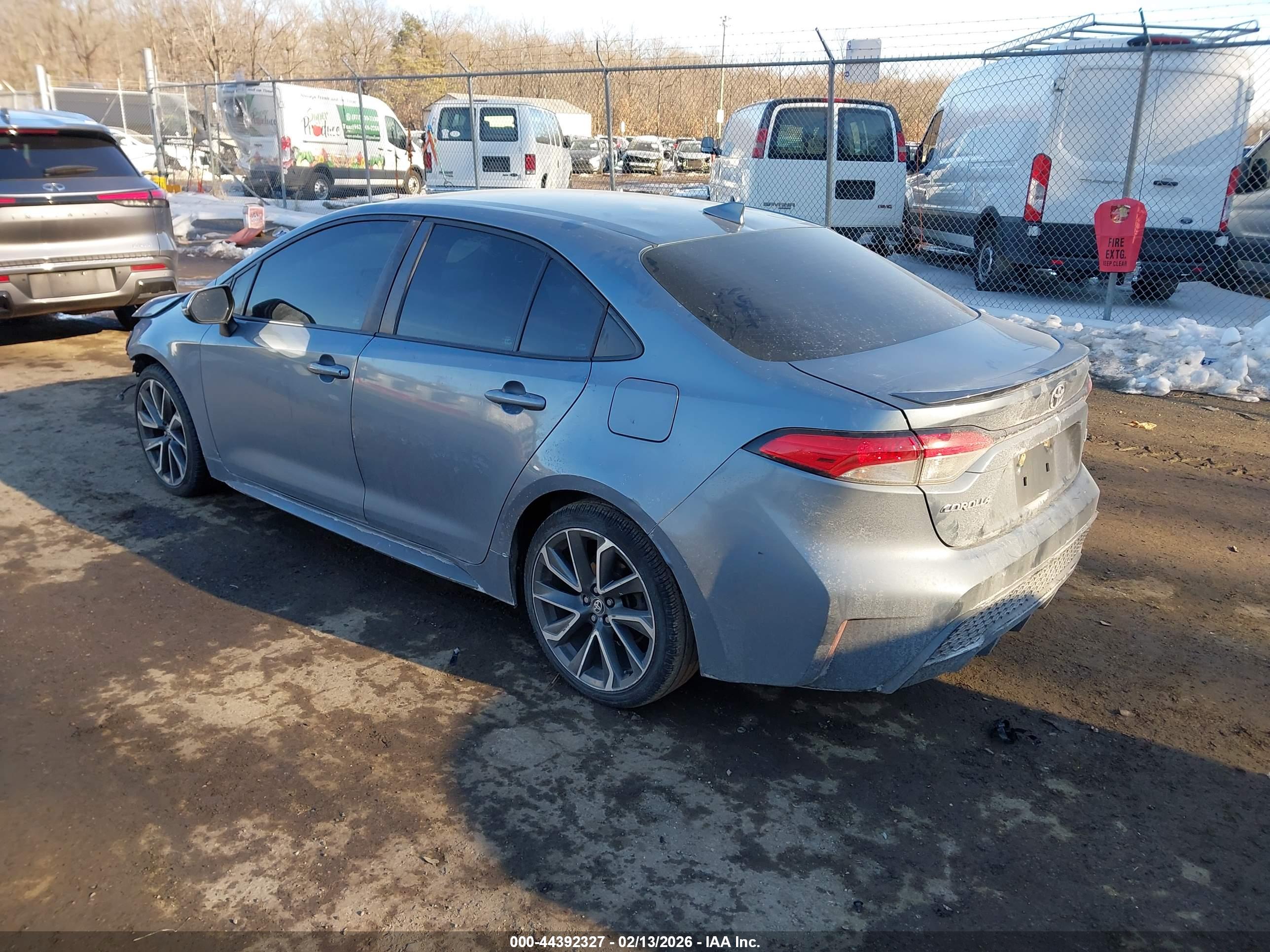 TOYOTA COROLLA image 3