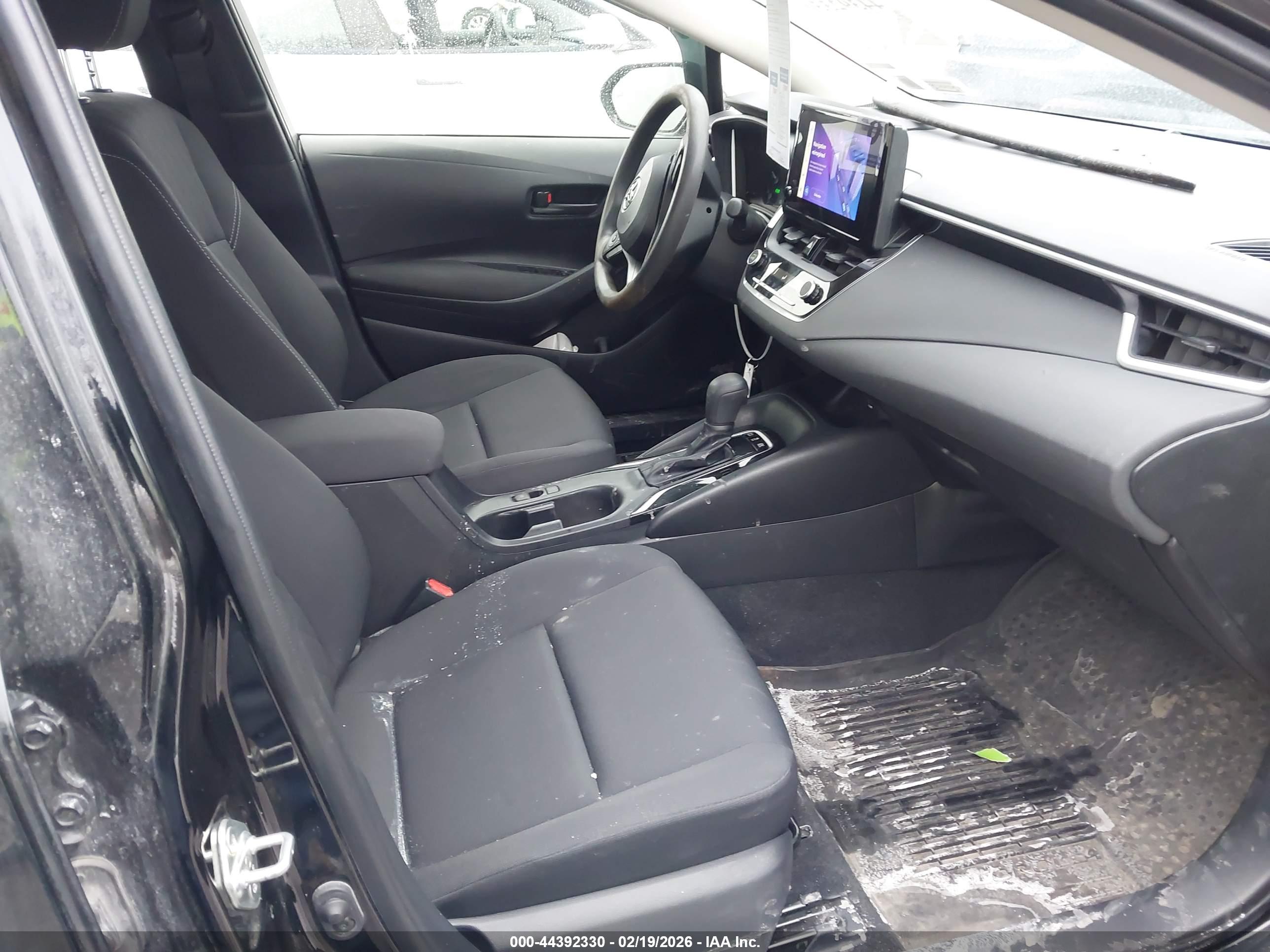 TOYOTA COROLLA image 5