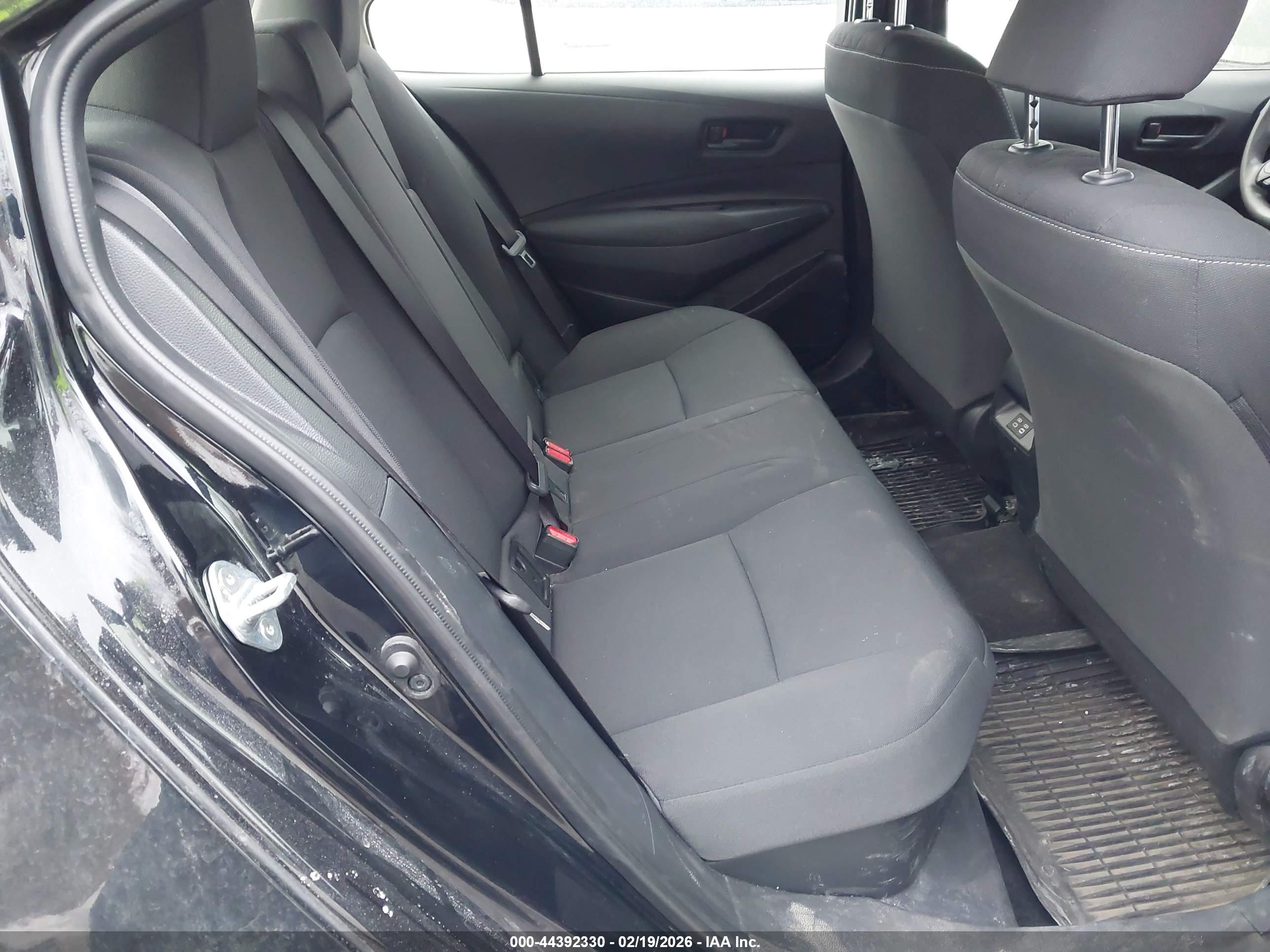 TOYOTA COROLLA image 8