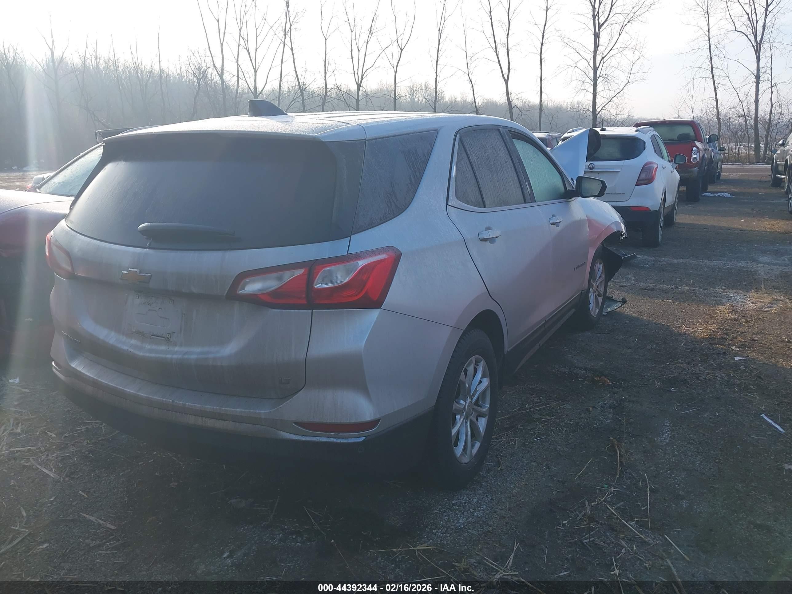 CHEVROLET EQUINOX image 4