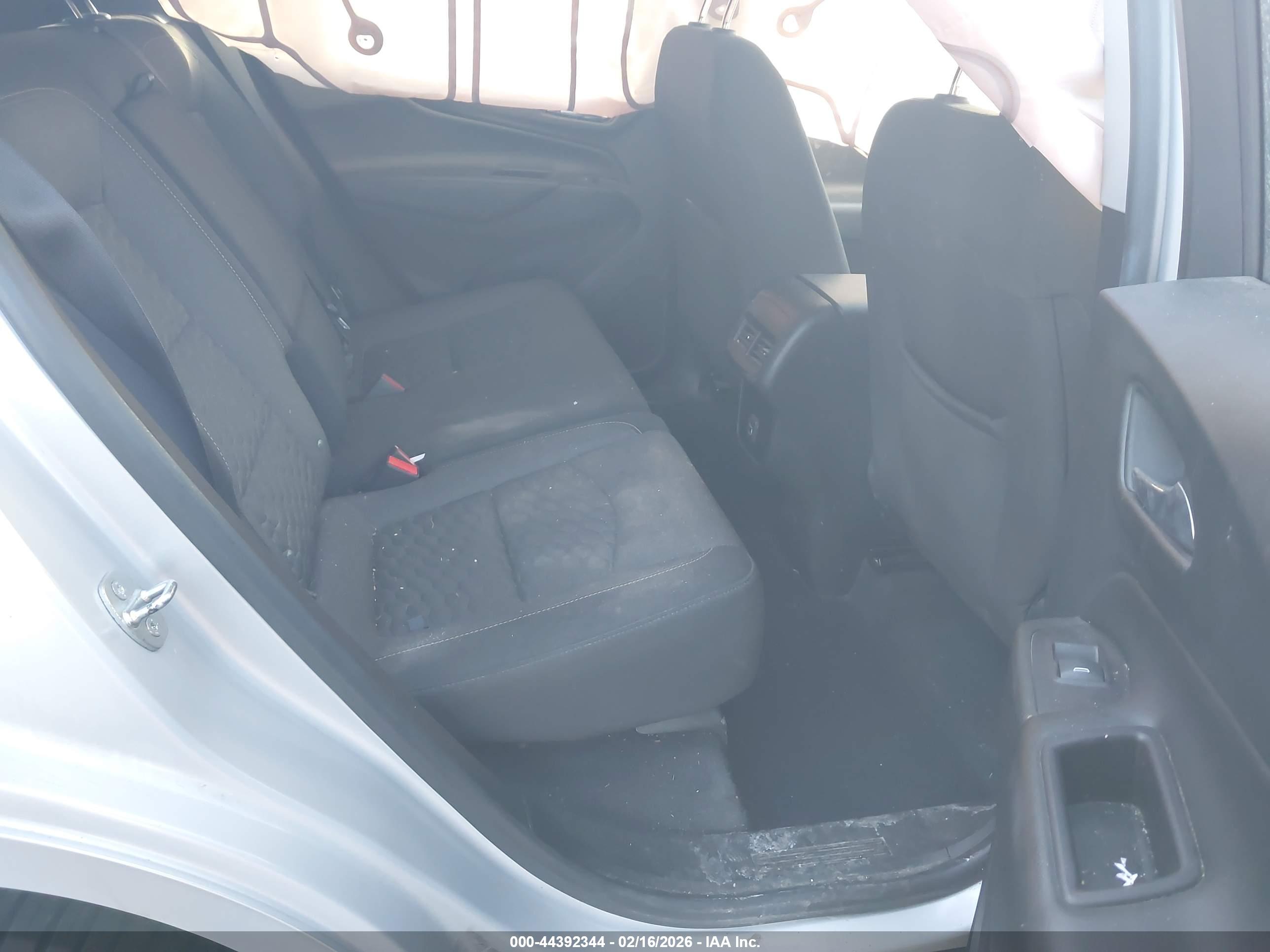 CHEVROLET EQUINOX image 8
